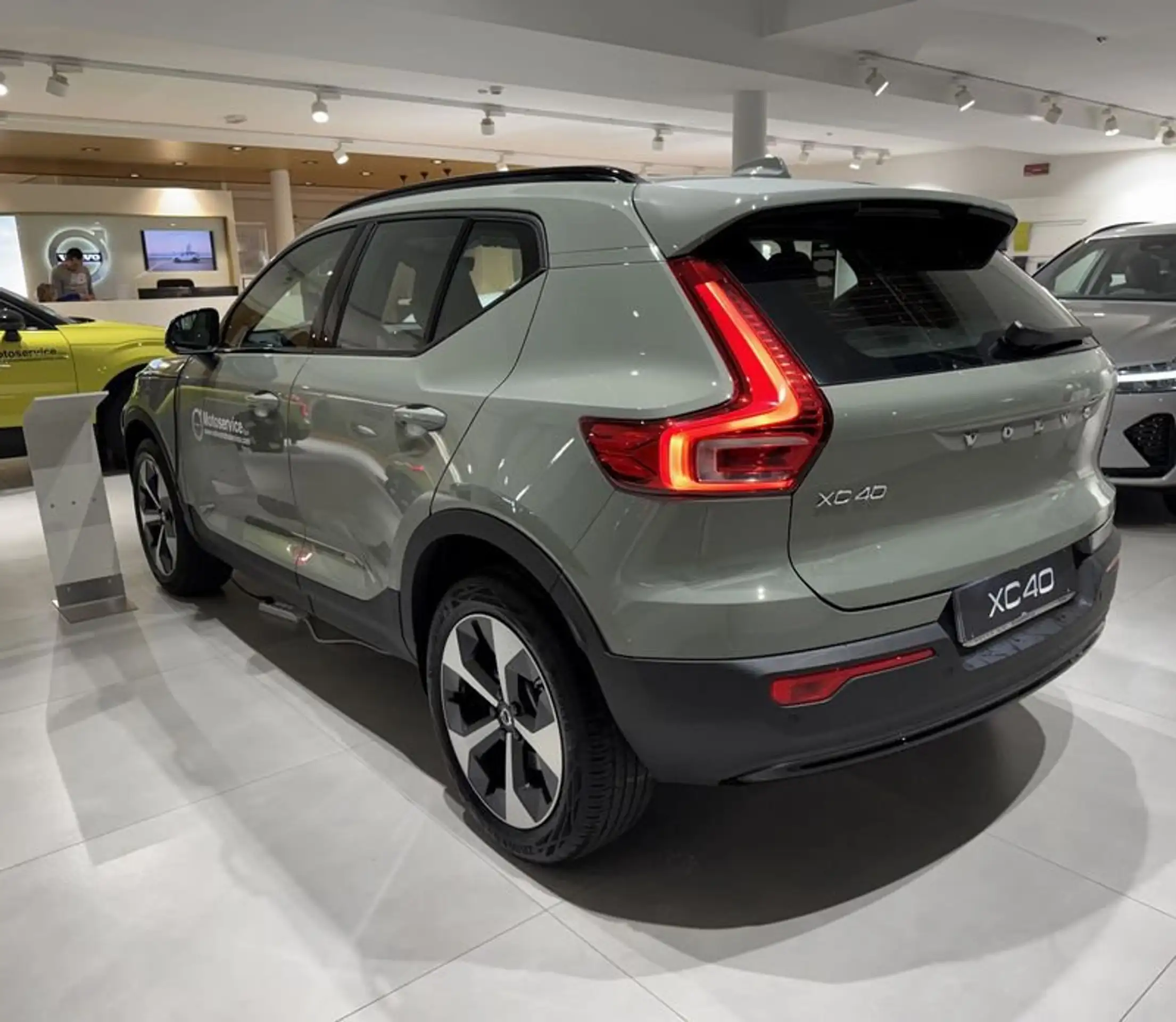 Volvo - XC40