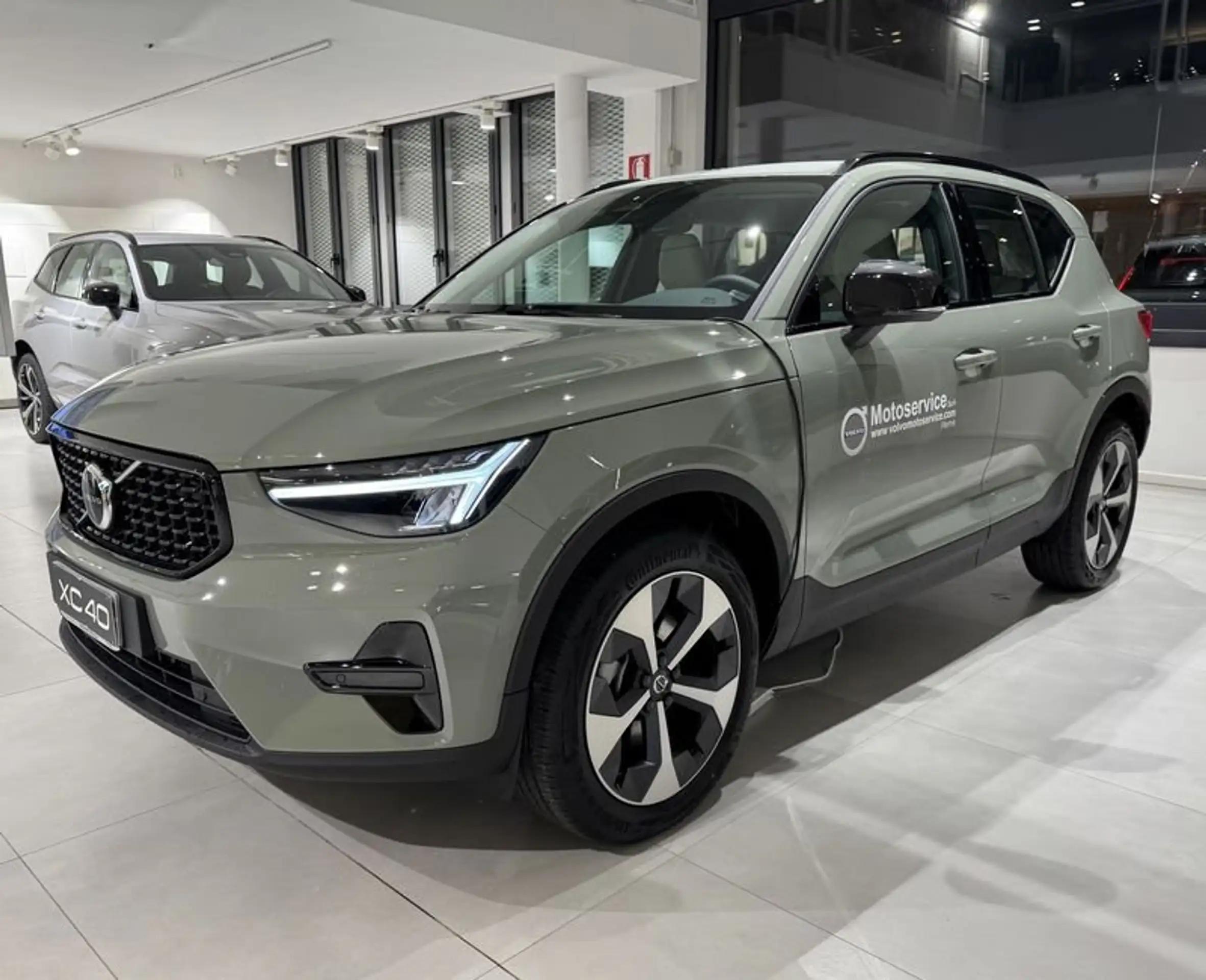 Volvo - XC40