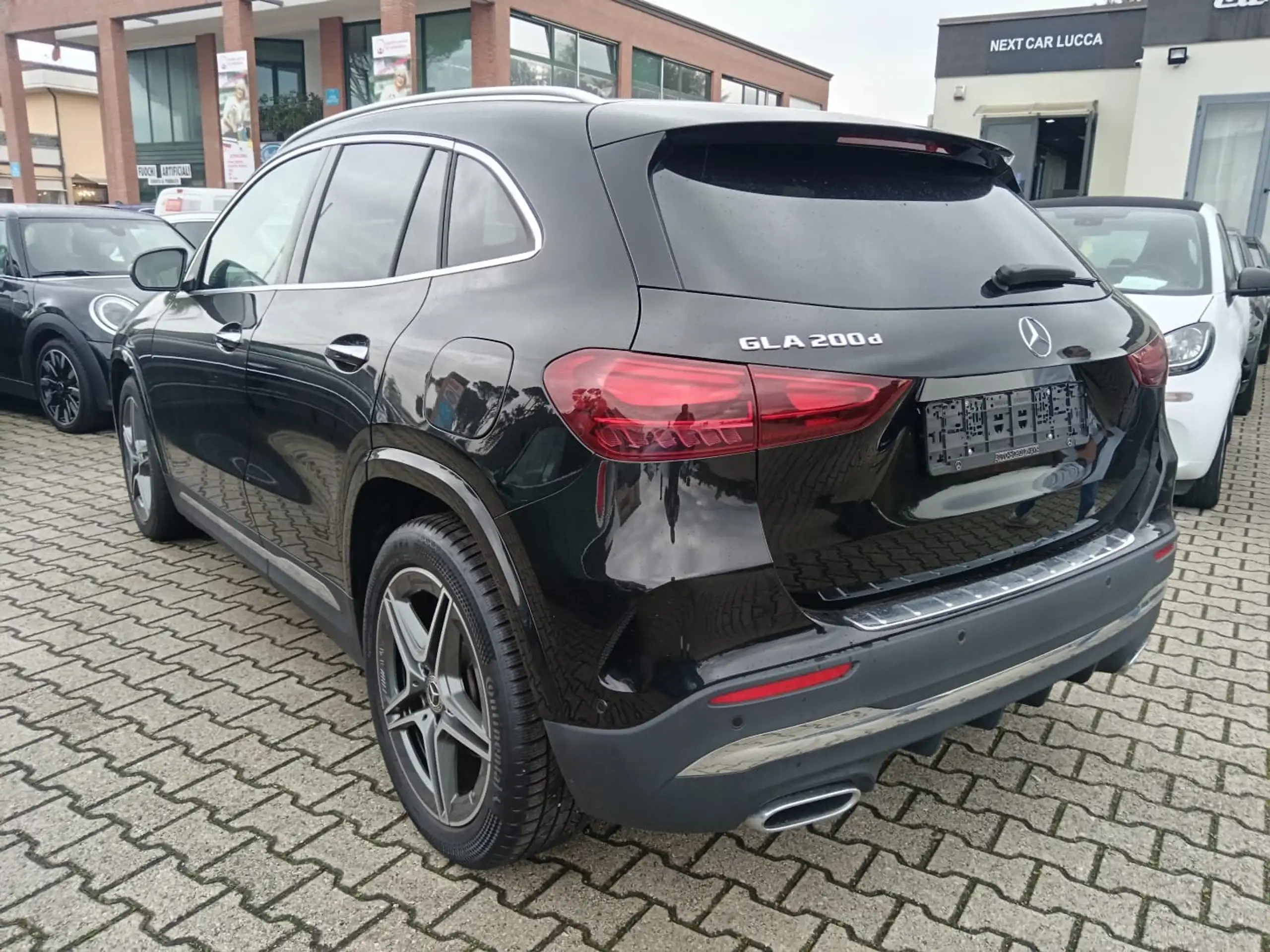 Mercedes-Benz - GLA 200