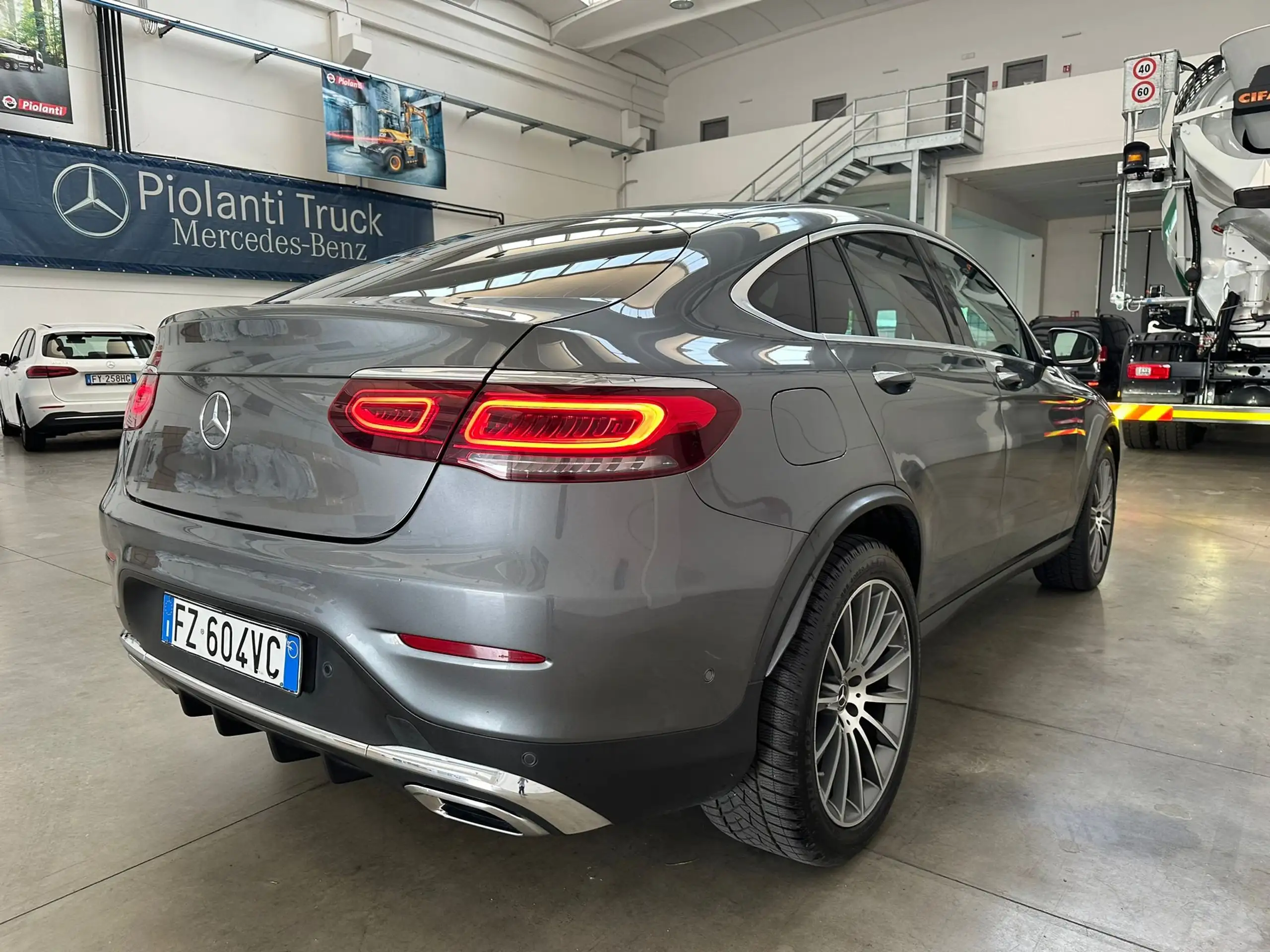 Mercedes-Benz - GLC 220