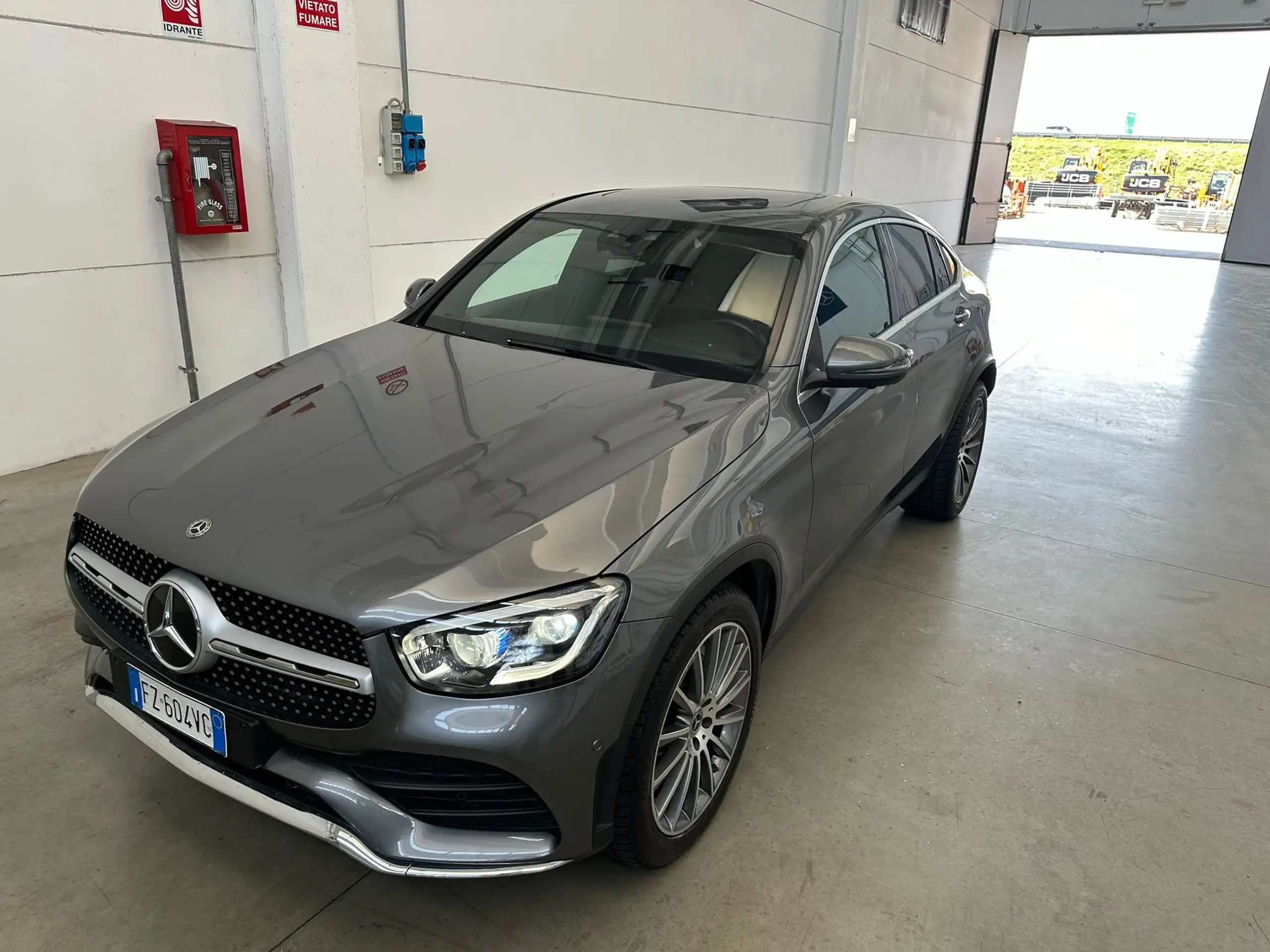 Mercedes-Benz - GLC 220