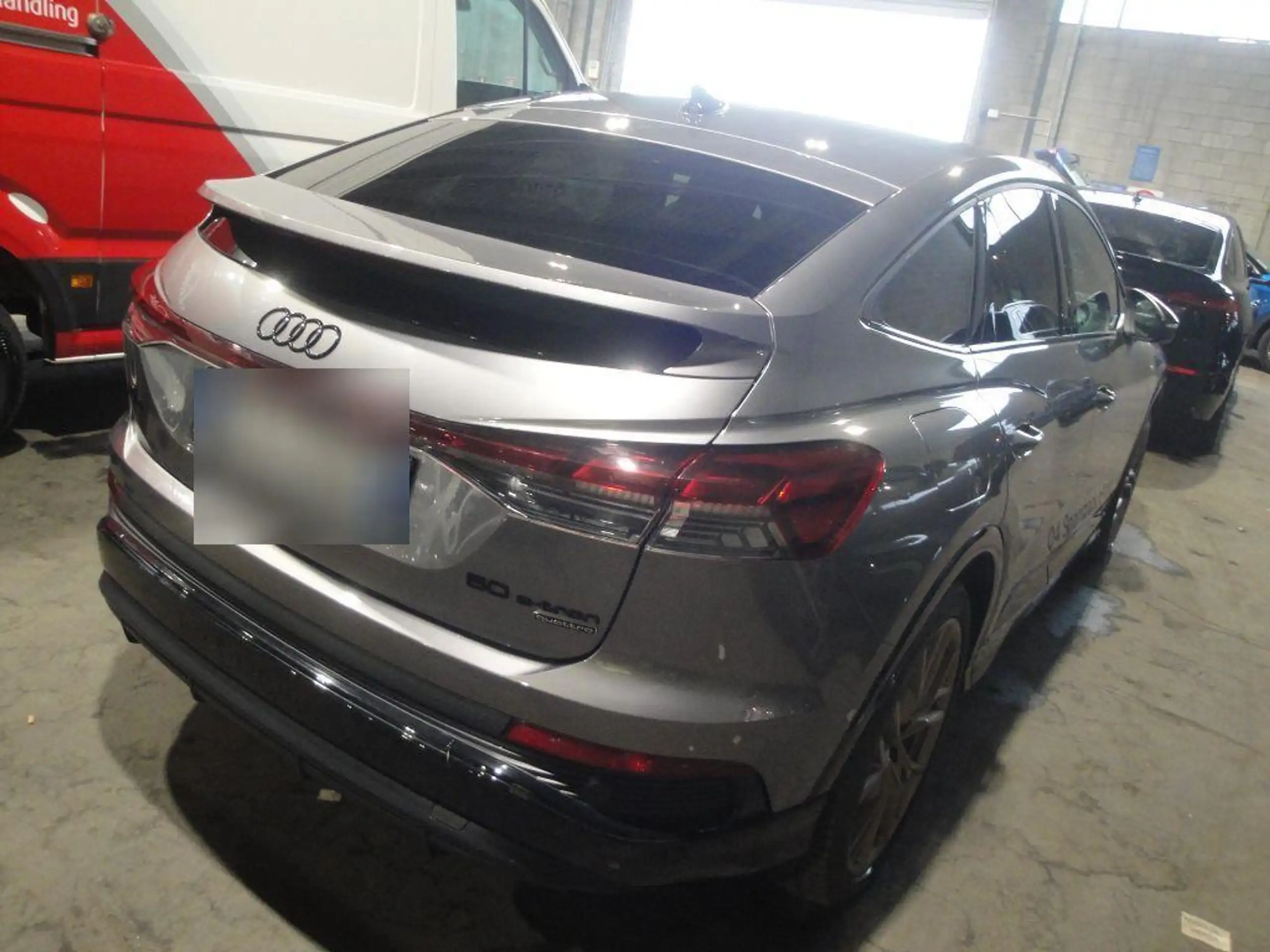 Audi - Q4 e-tron