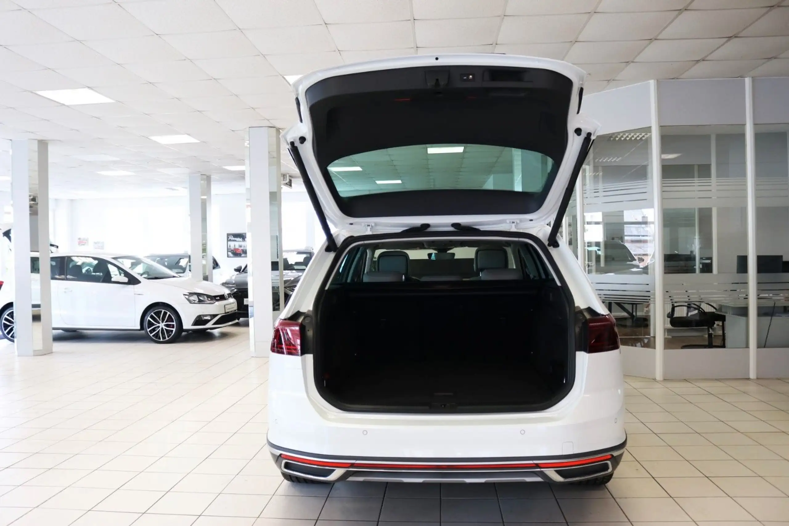 Volkswagen - Passat Alltrack