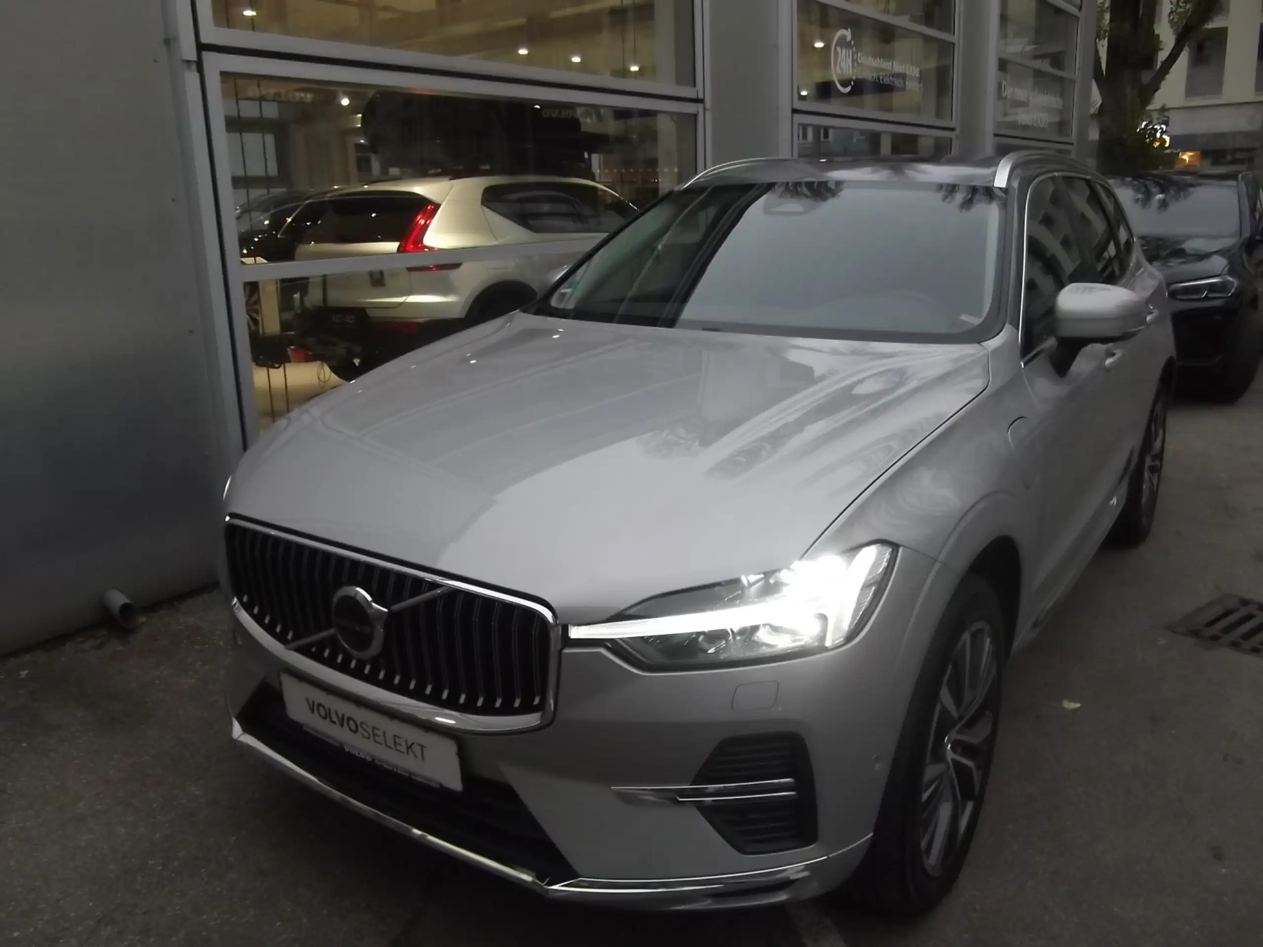 Volvo - XC60