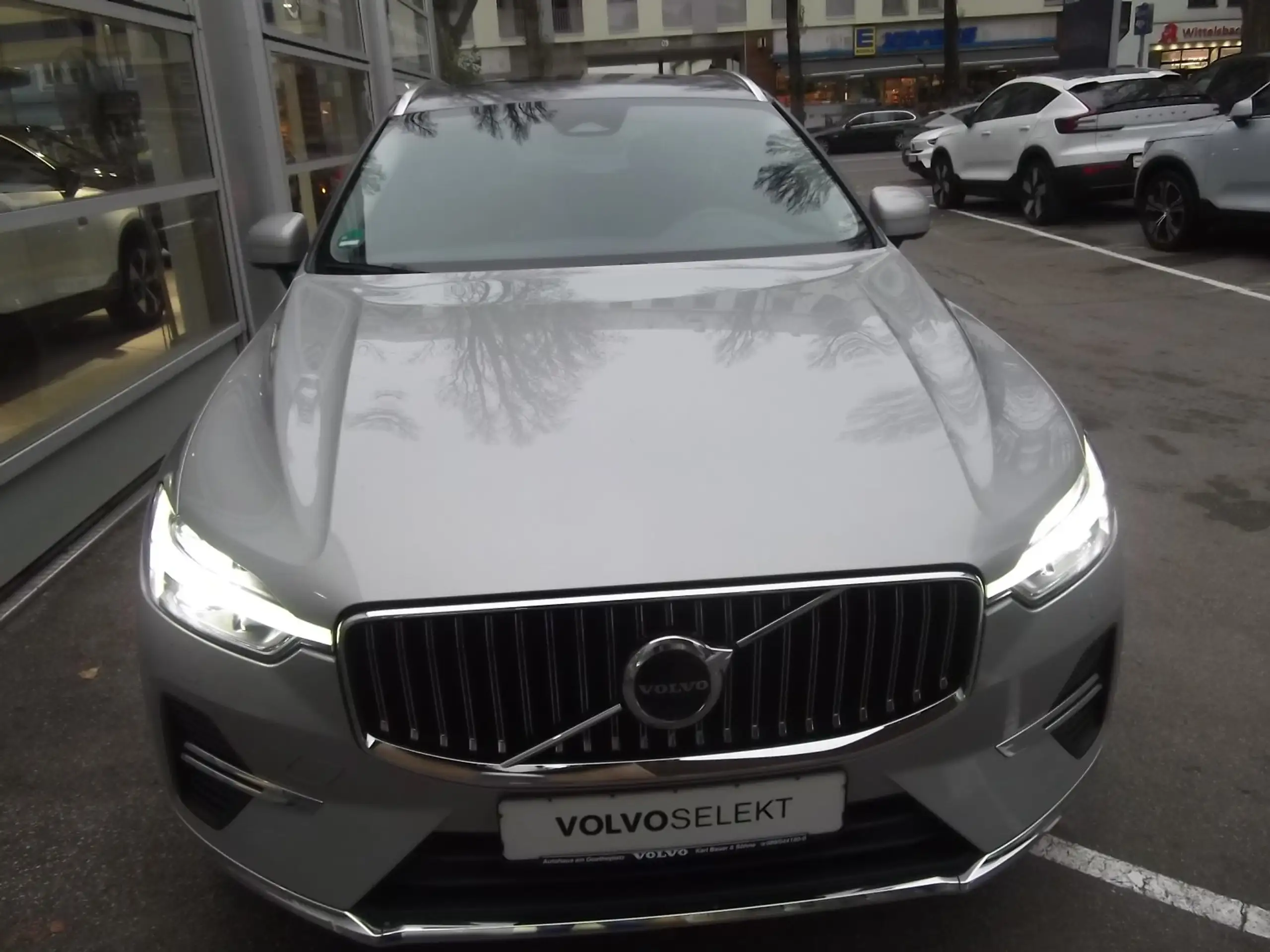 Volvo - XC60