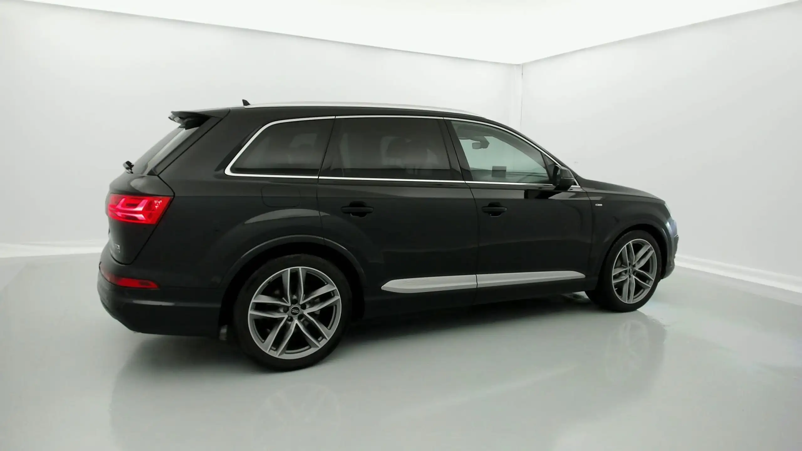 Audi - Q7