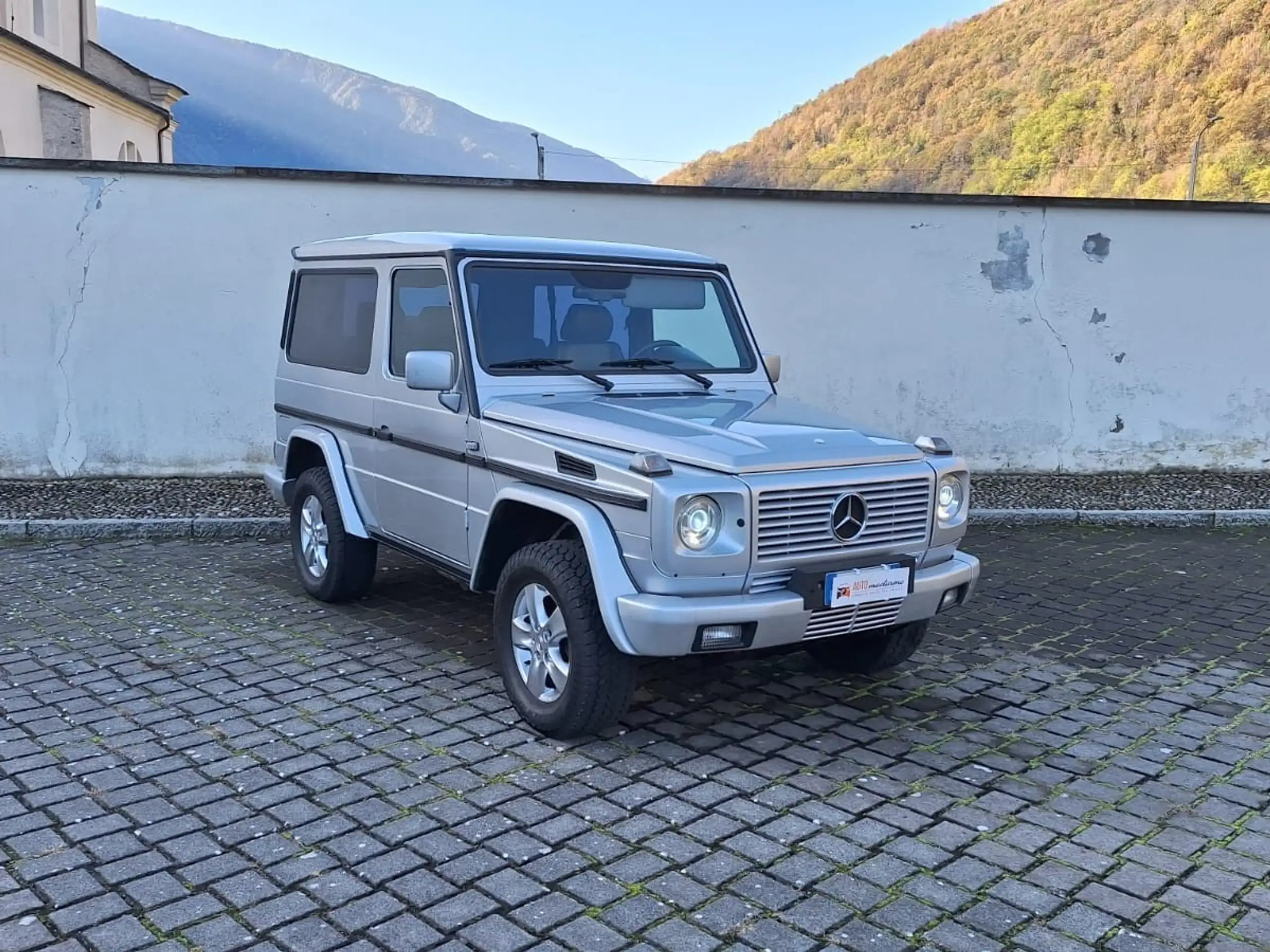 Mercedes-Benz - G 300