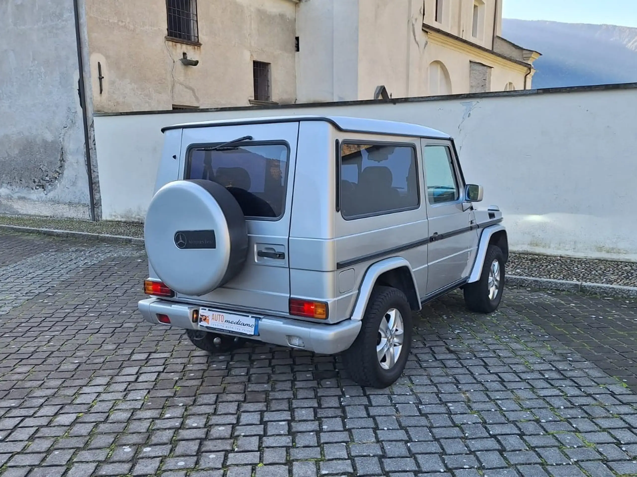 Mercedes-Benz - G 300