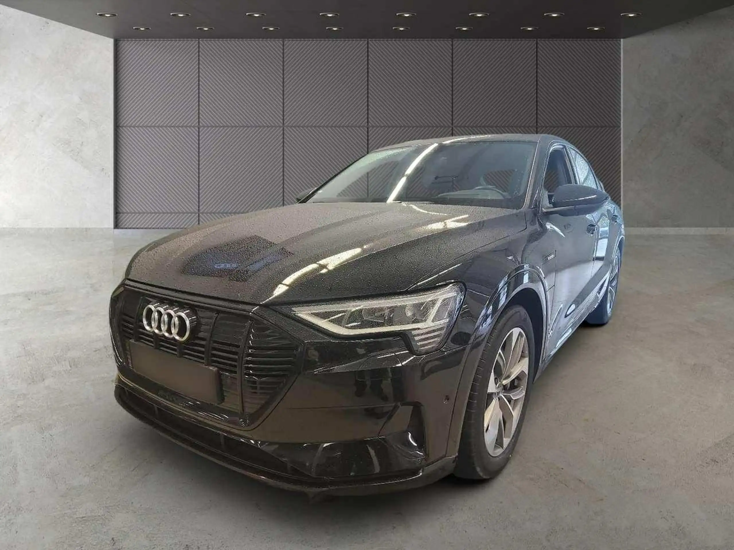 Audi - e-tron