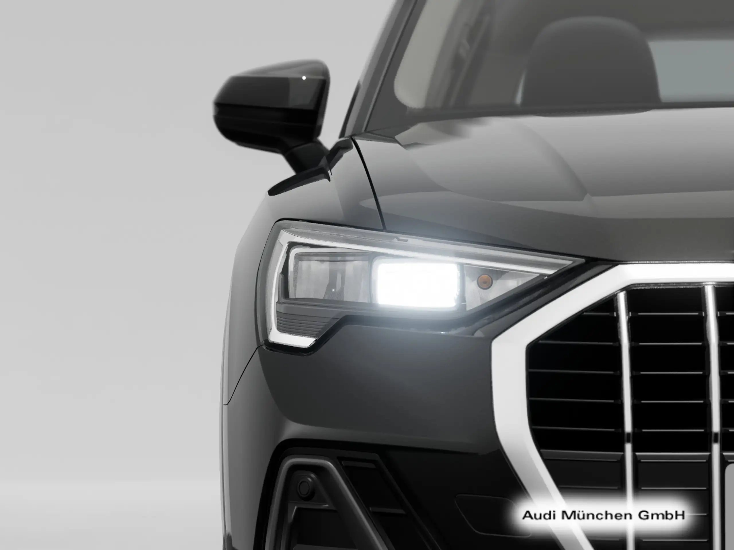 Audi - Q3