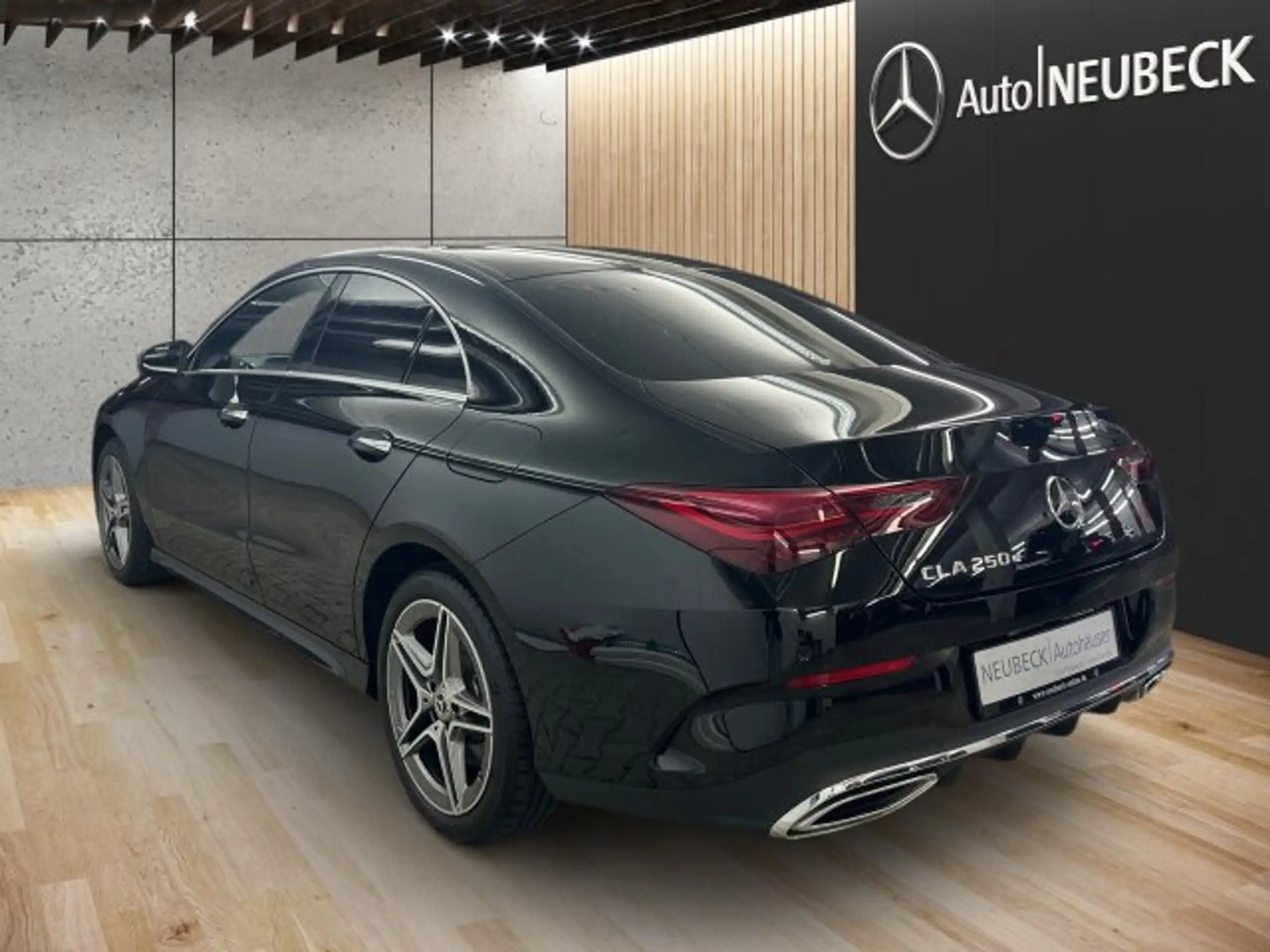 Mercedes-Benz - CLA 250