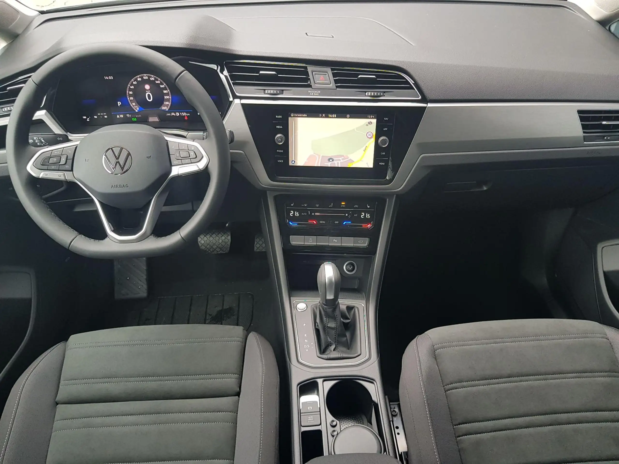 Volkswagen - Touran