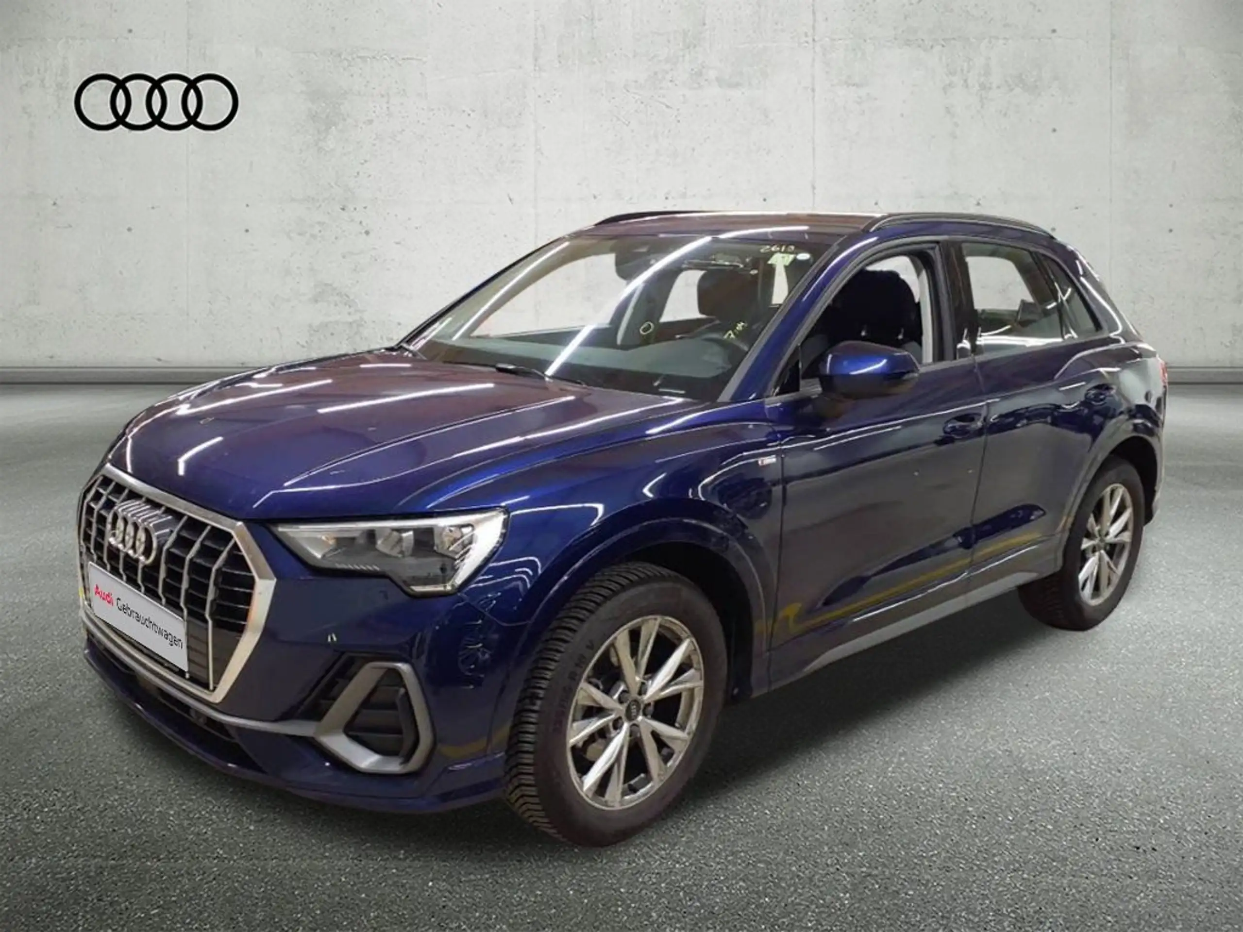 Audi - Q3