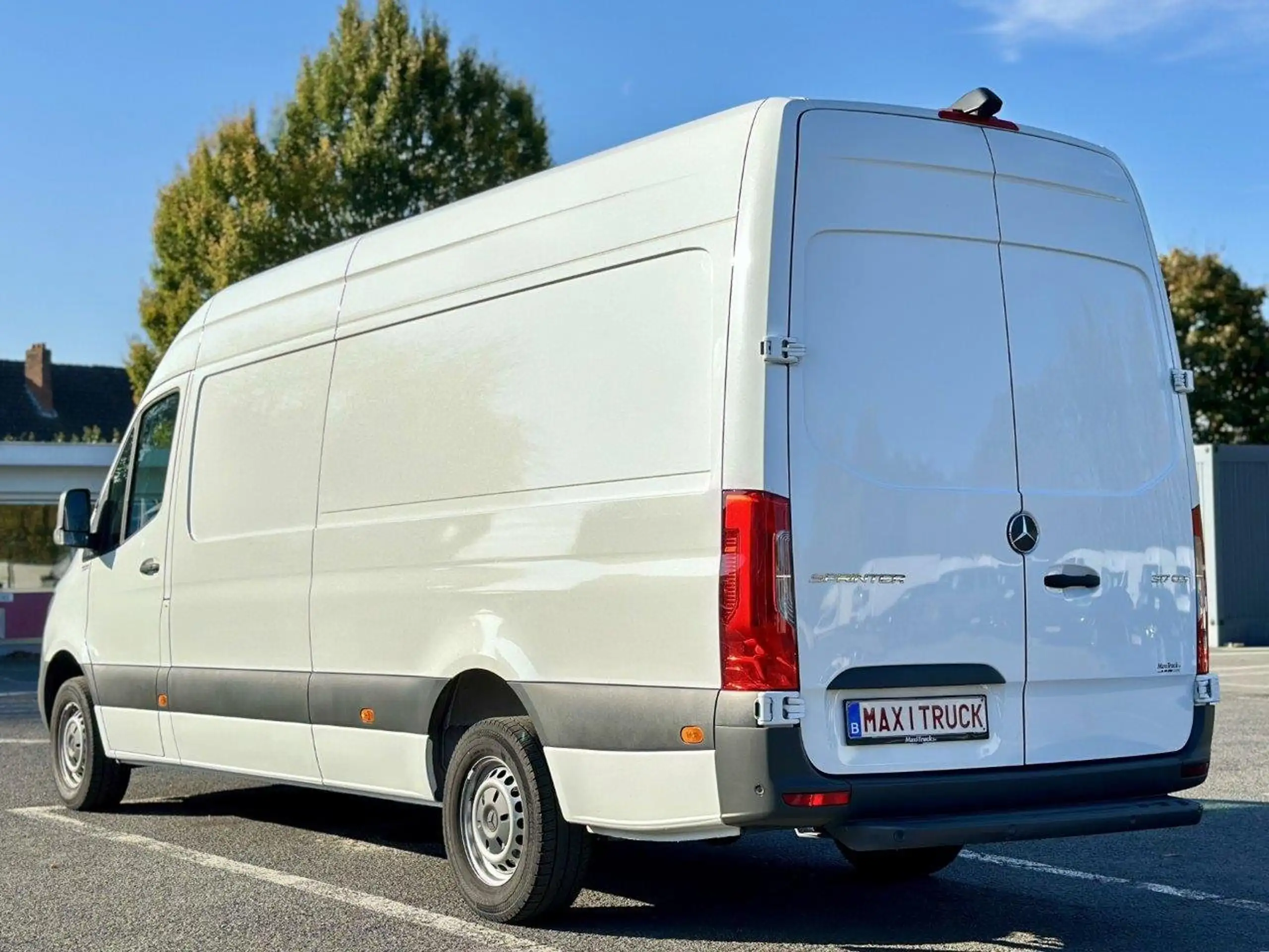 Mercedes-Benz - Sprinter