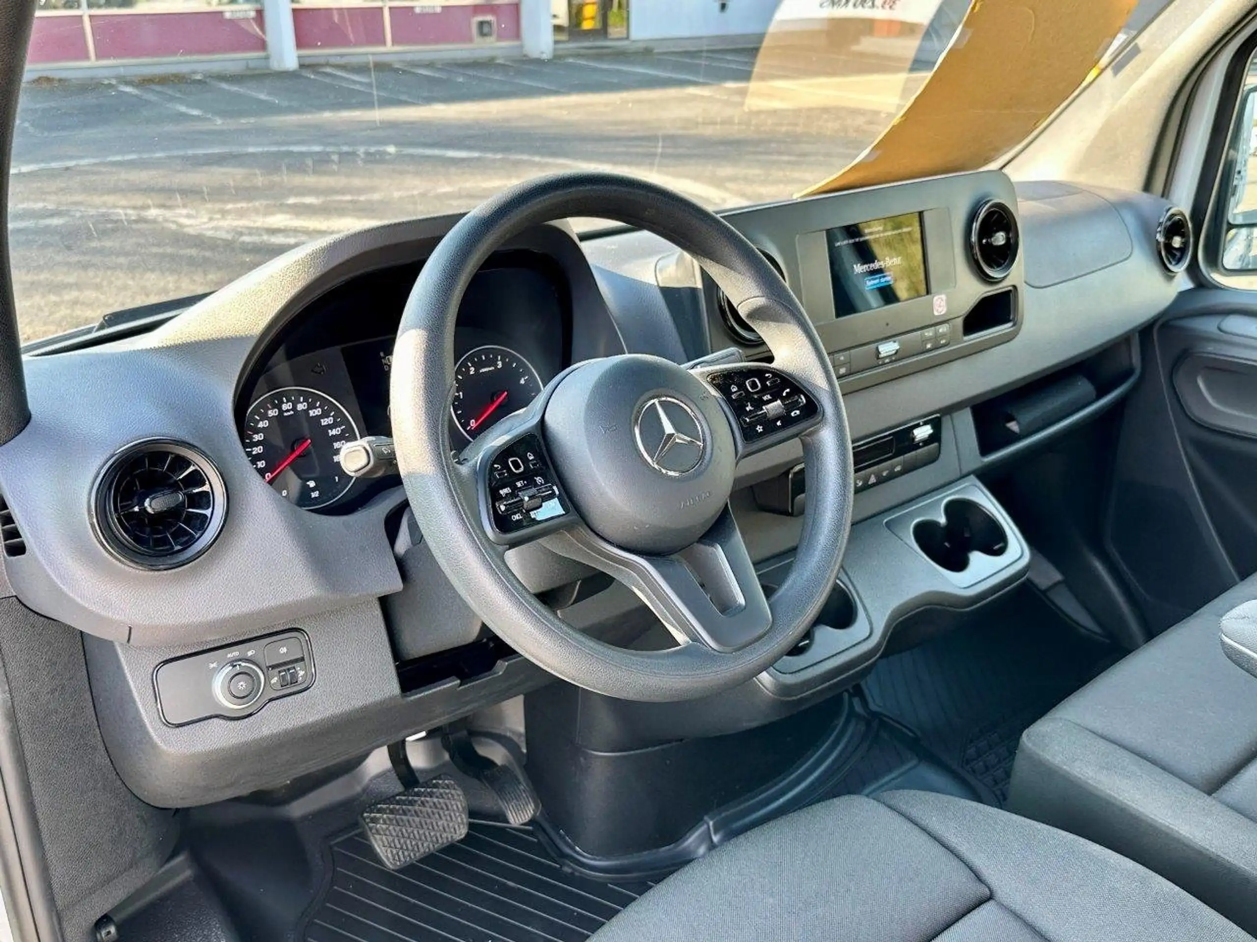 Mercedes-Benz - Sprinter