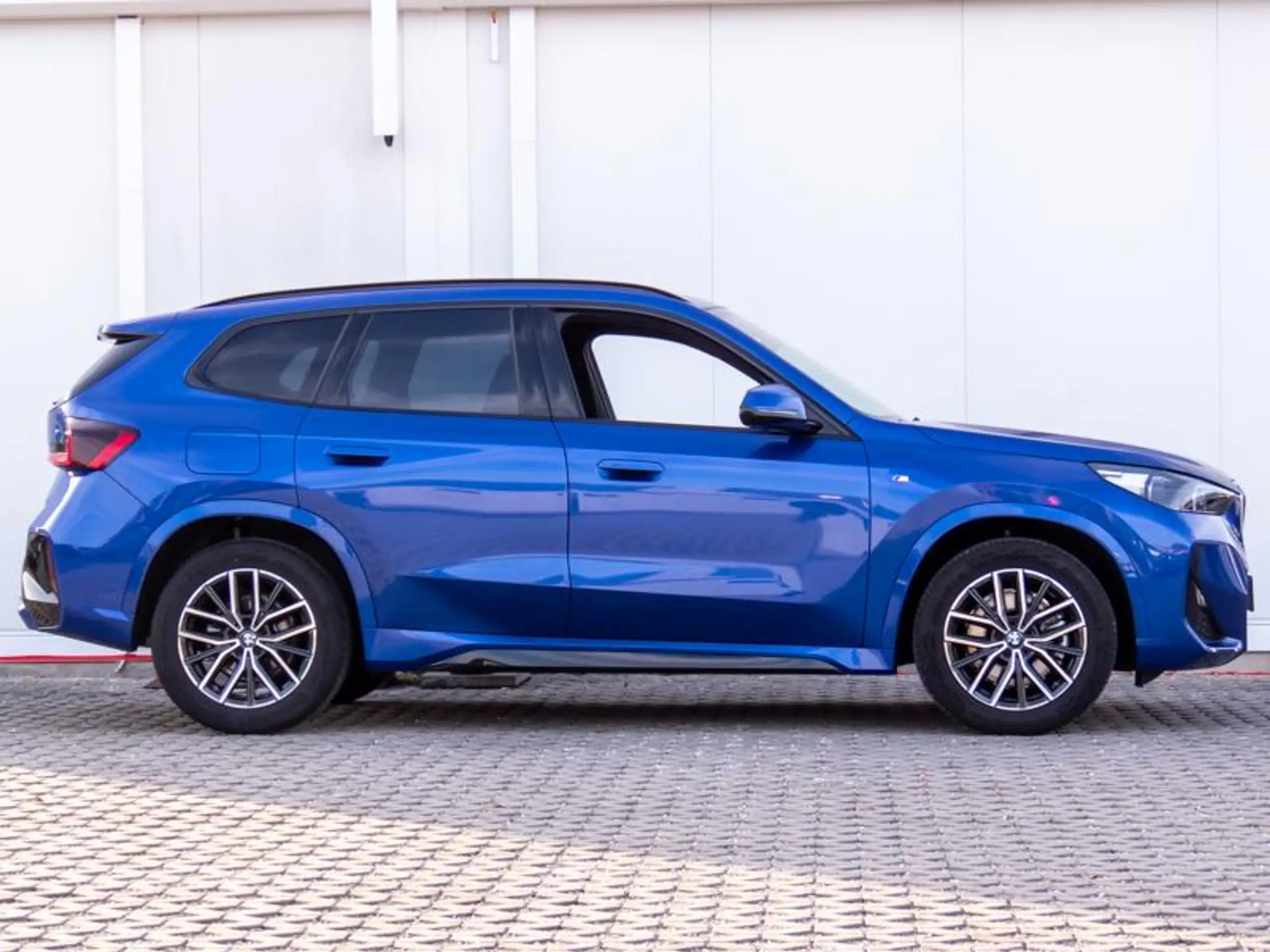 BMW - X1