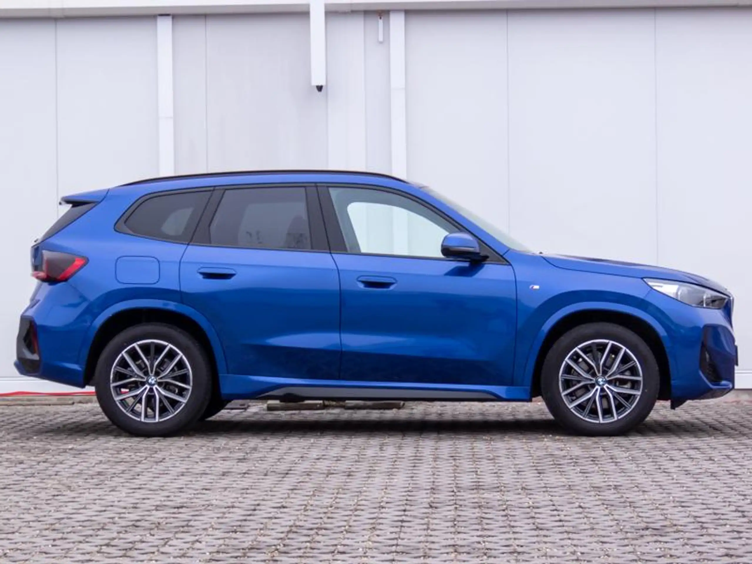 BMW - X1