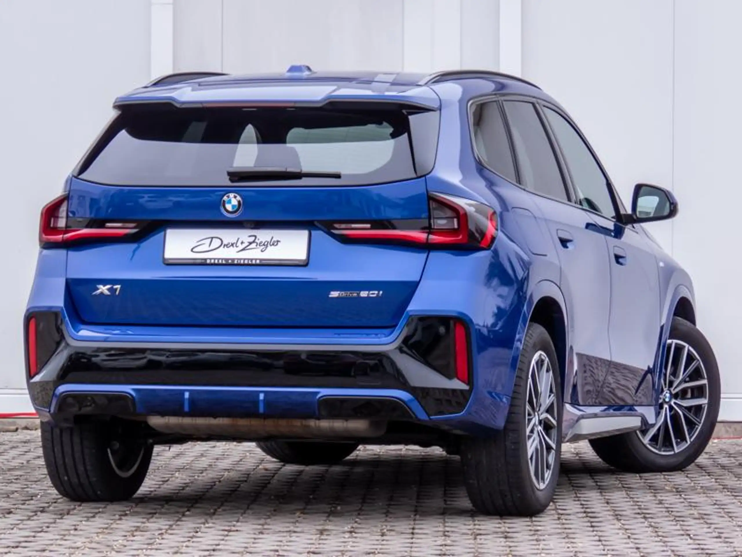 BMW - X1