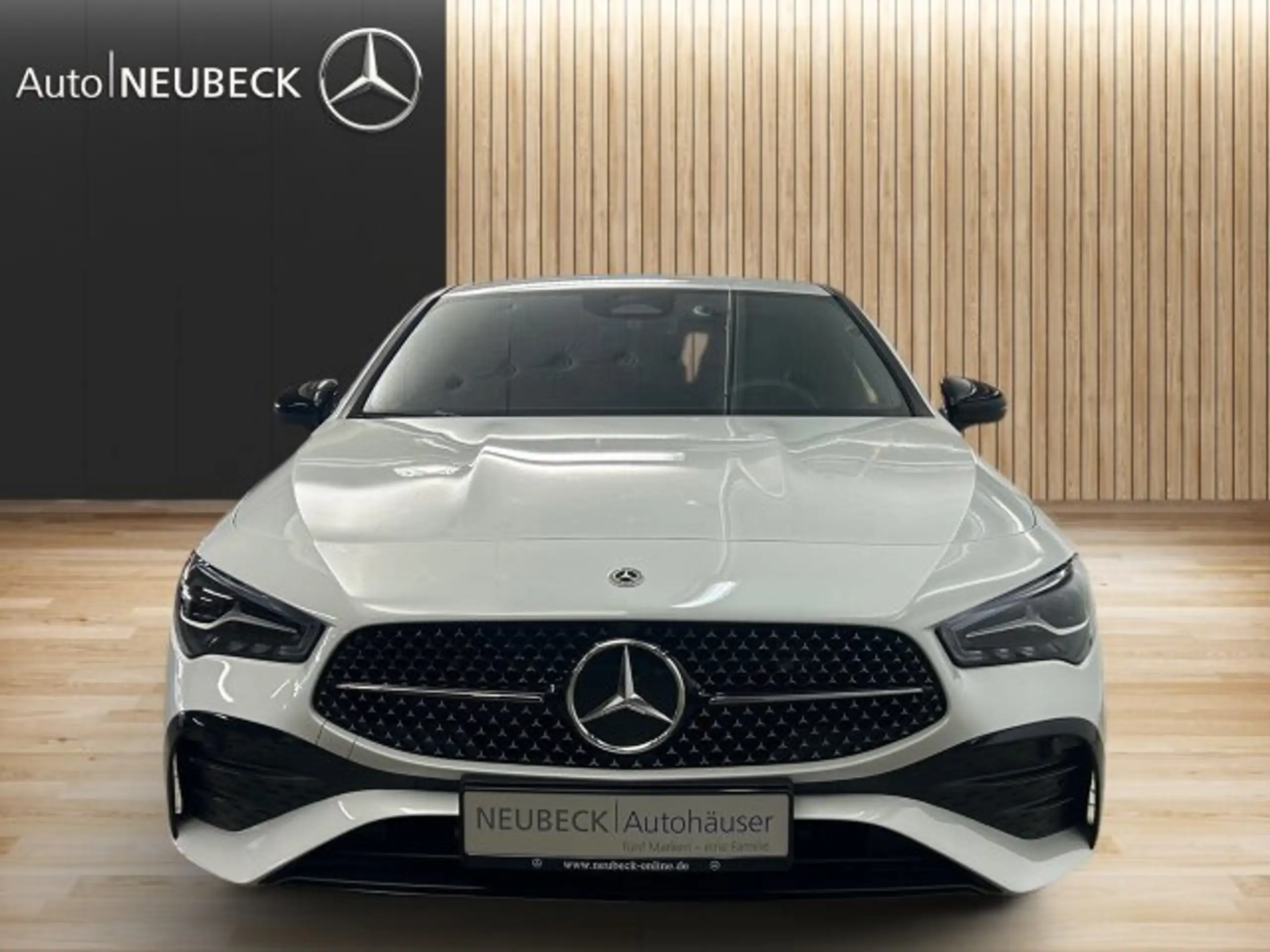 Mercedes-Benz - CLA 250