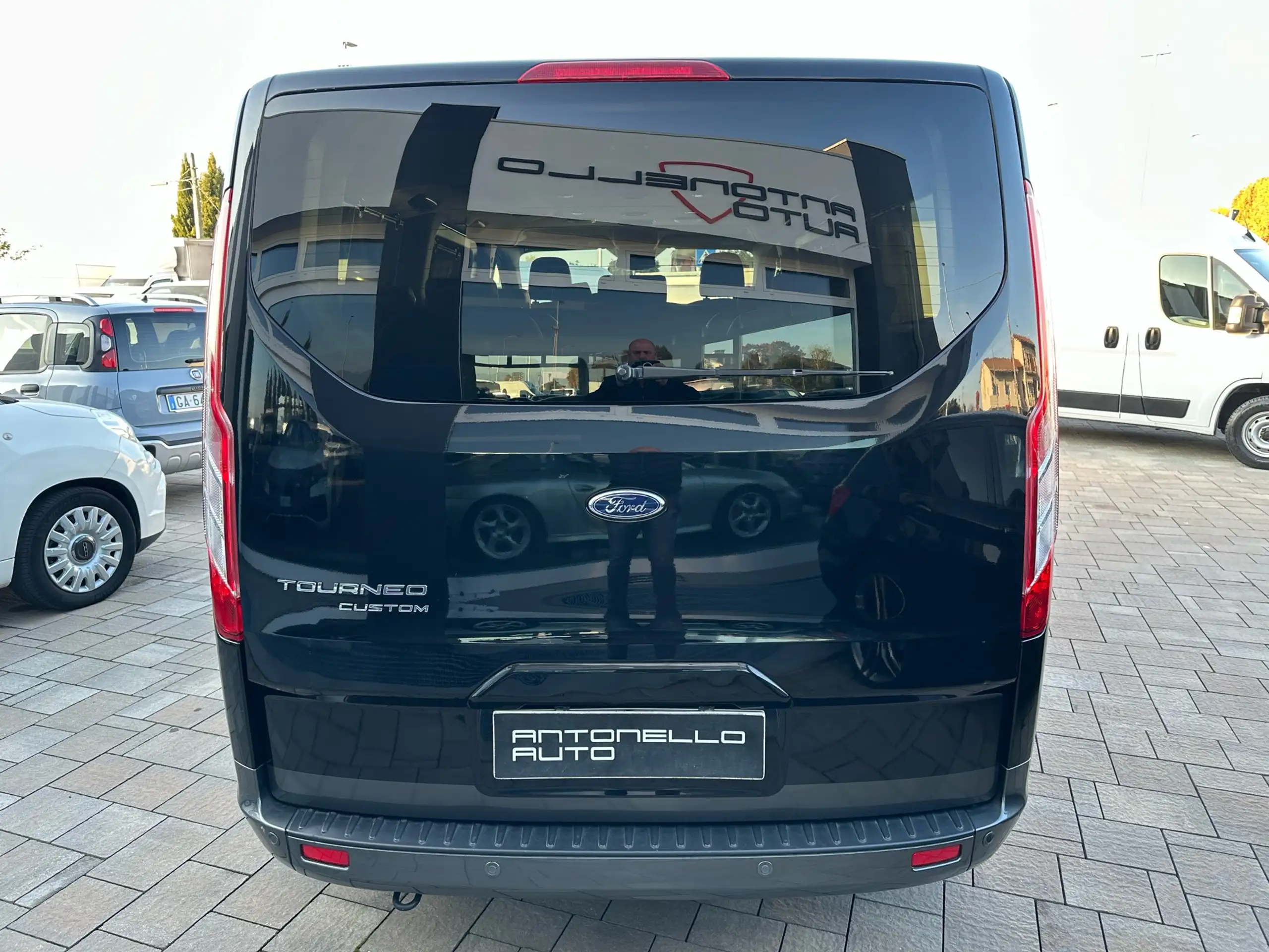 Ford - Tourneo Custom