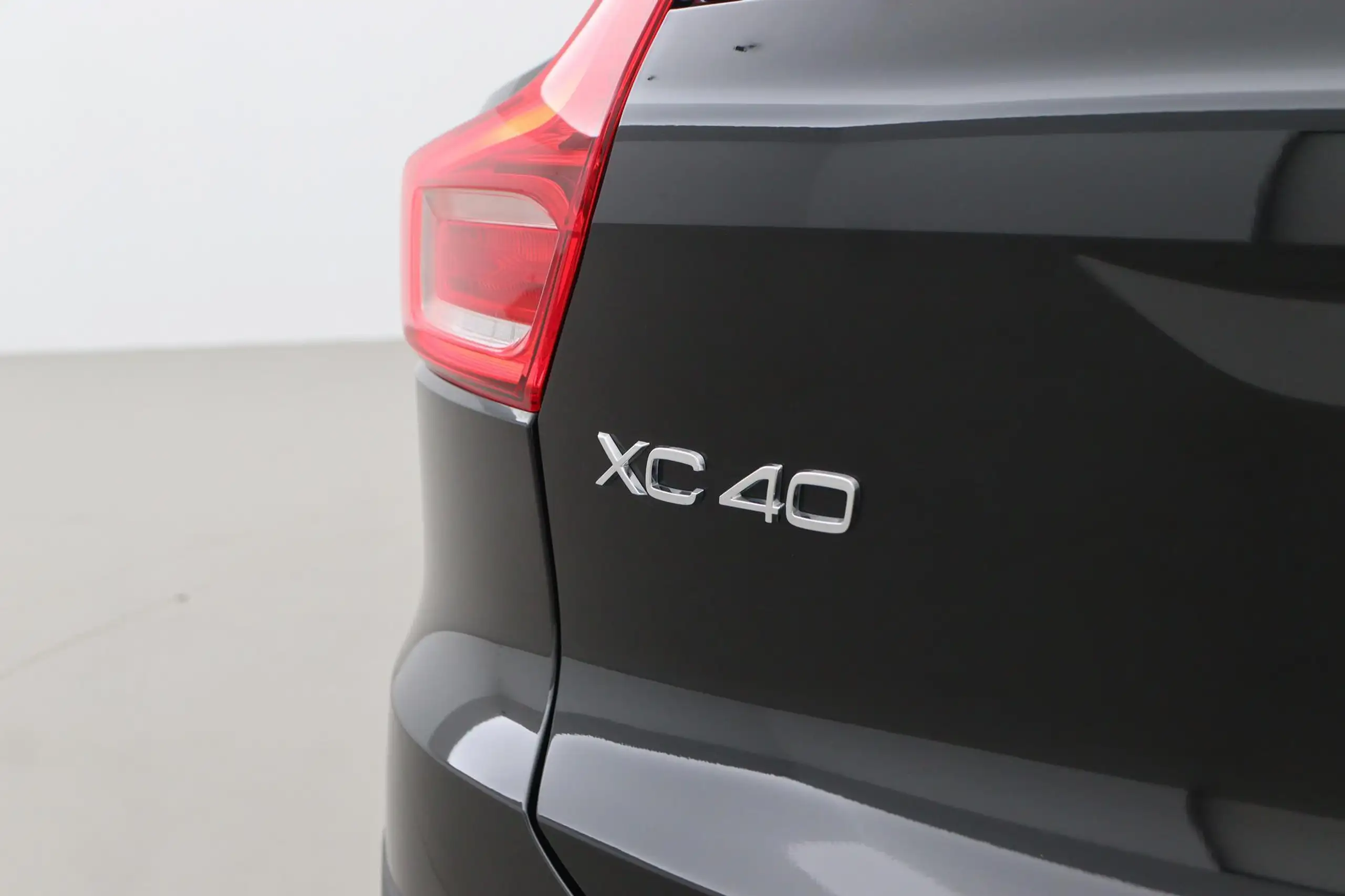 Volvo - XC40