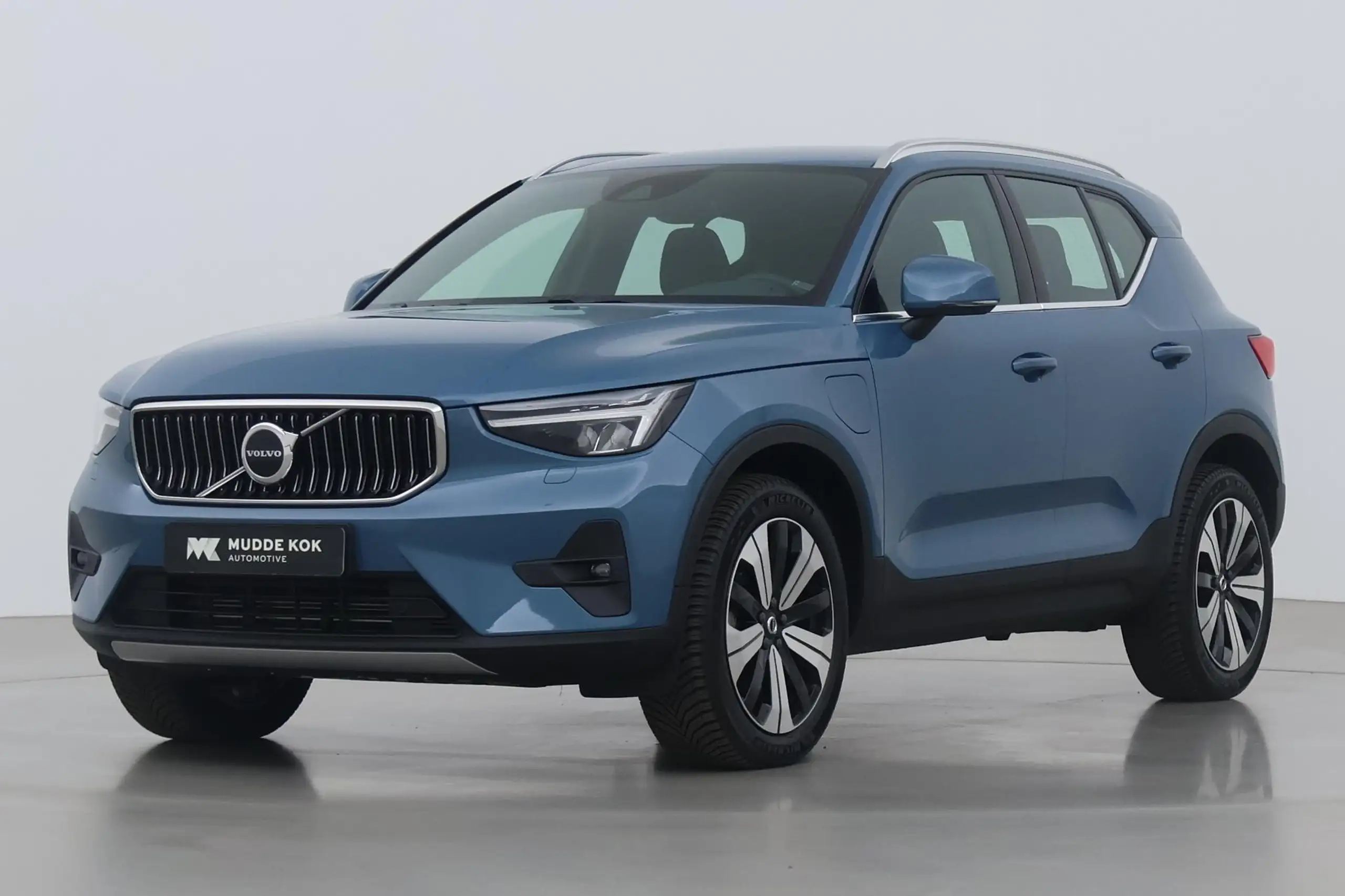 Volvo - XC40