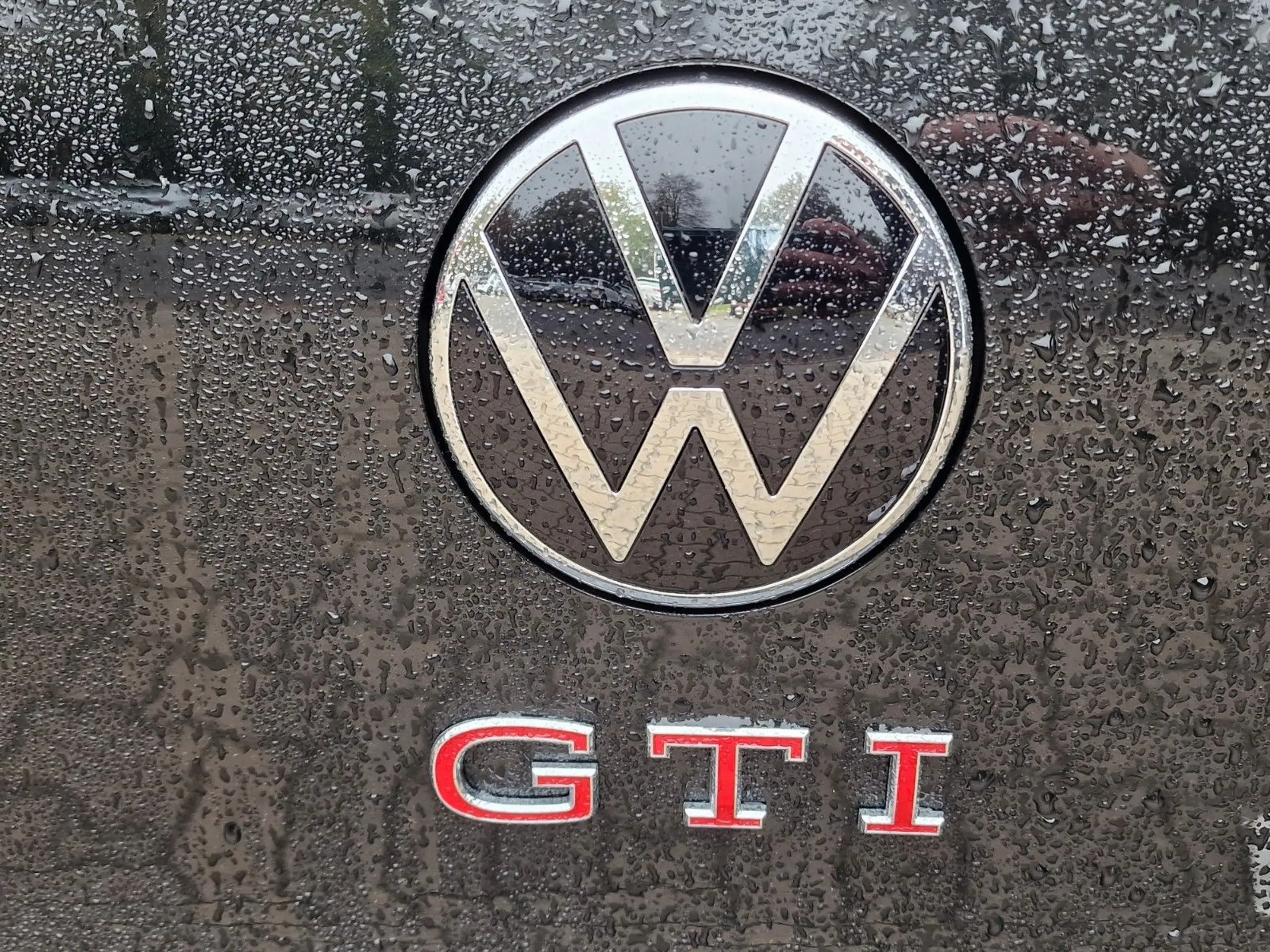 Volkswagen - Golf GTI