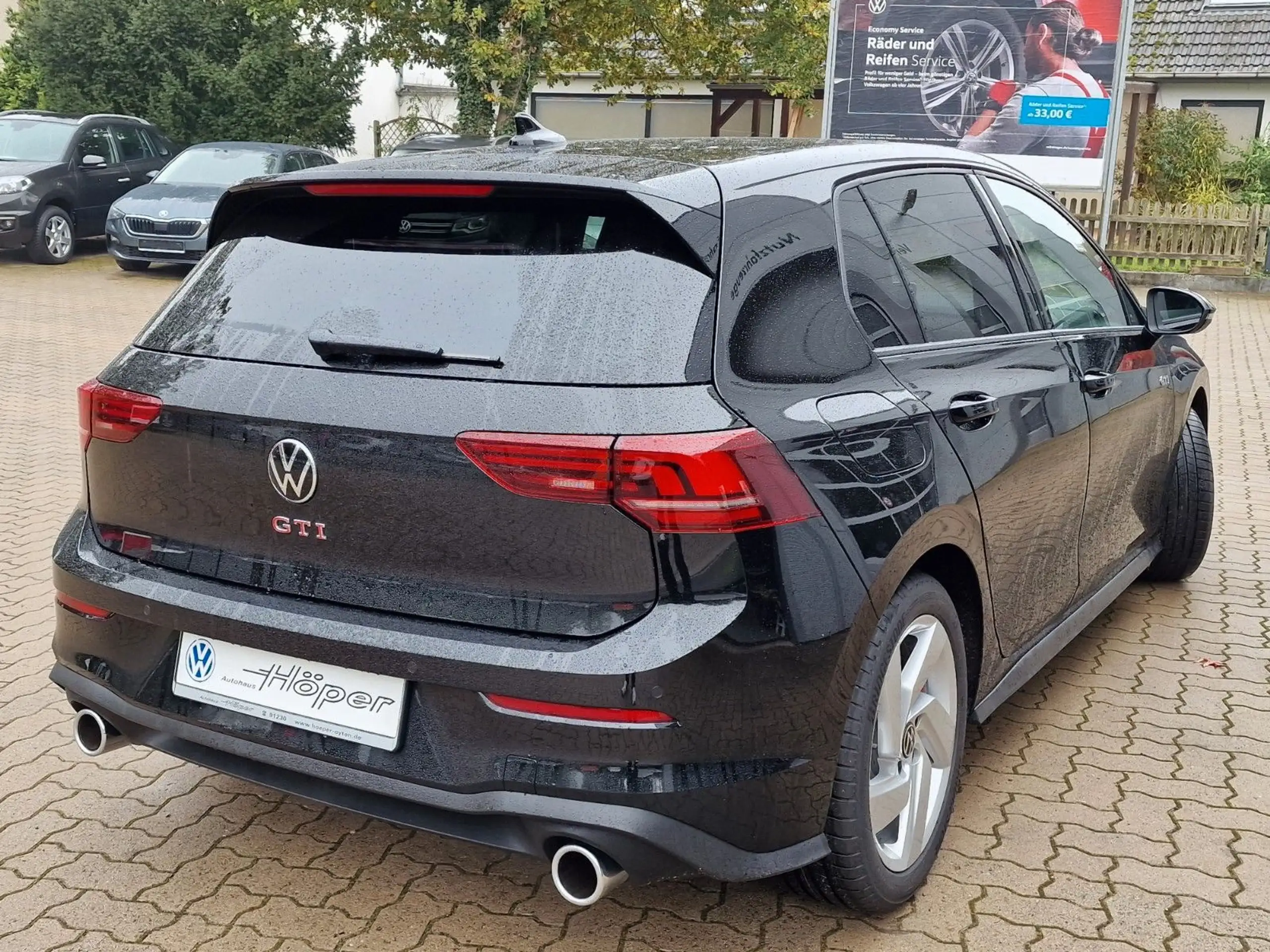 Volkswagen - Golf GTI