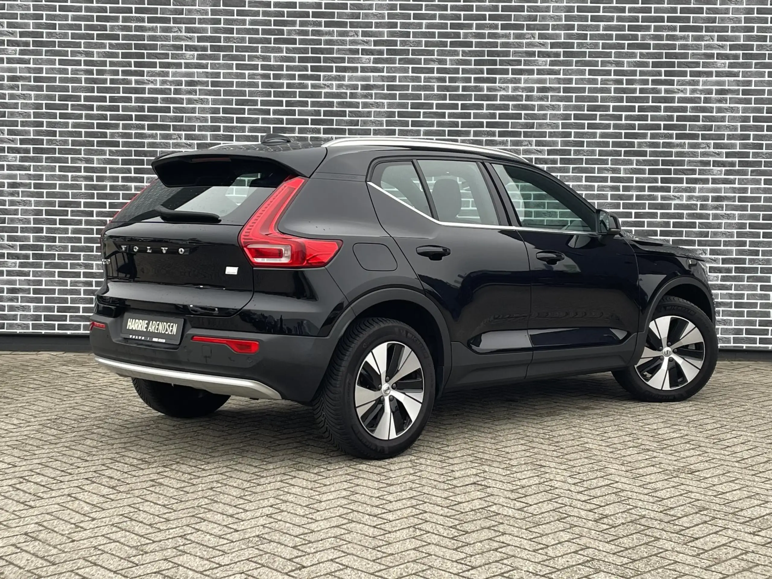 Volvo - XC40