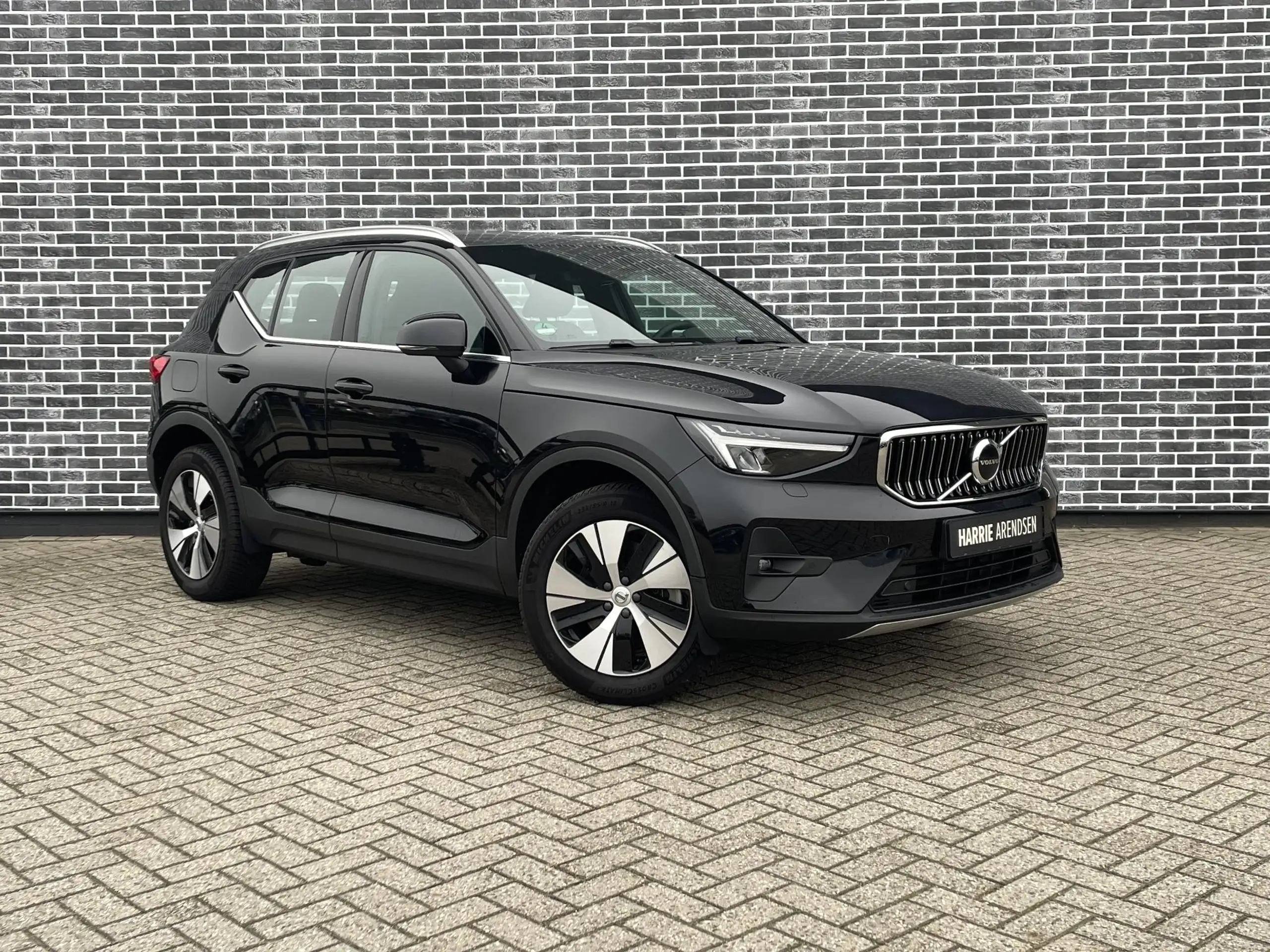 Volvo - XC40