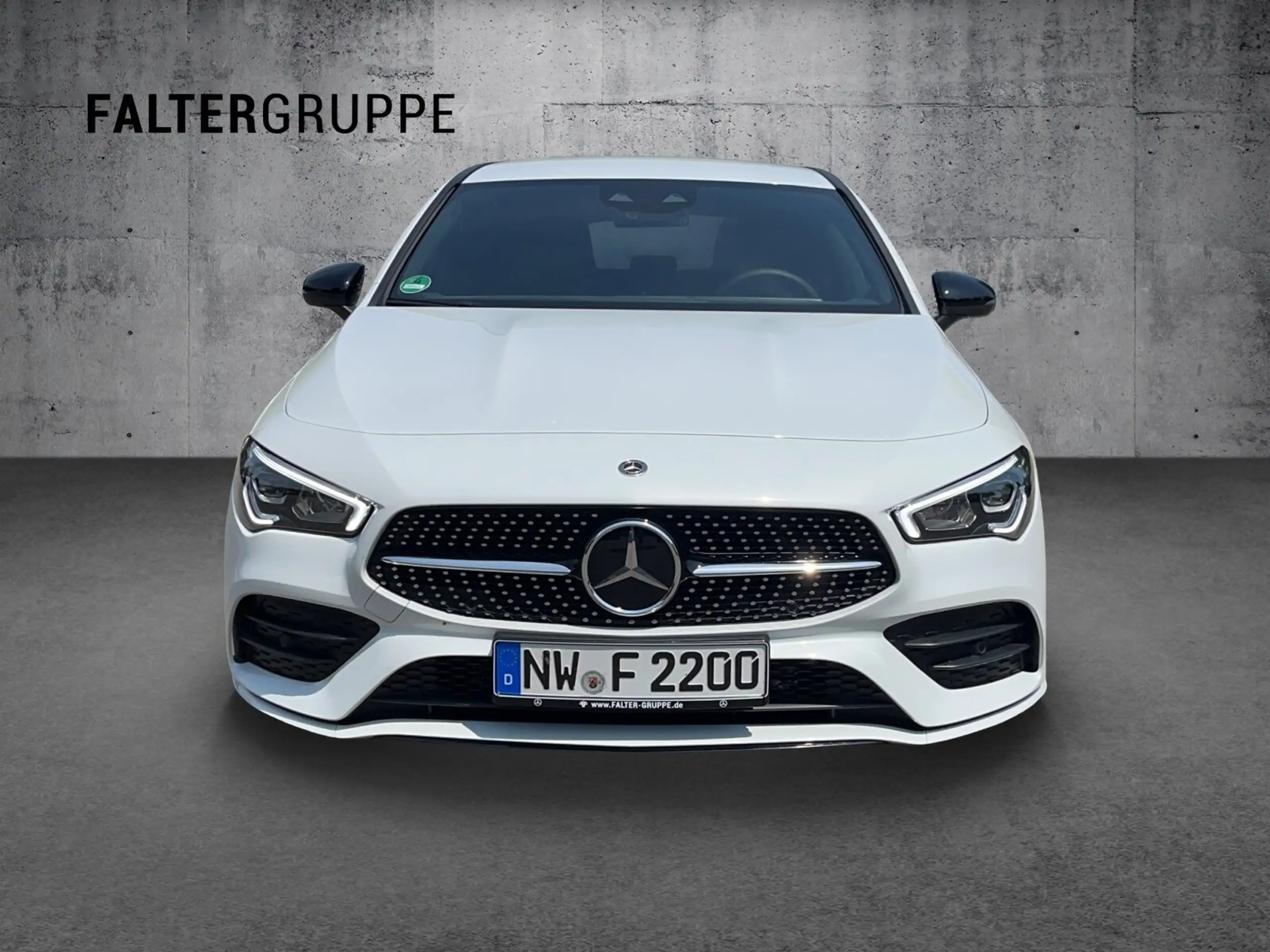 Mercedes-Benz - CLA 220