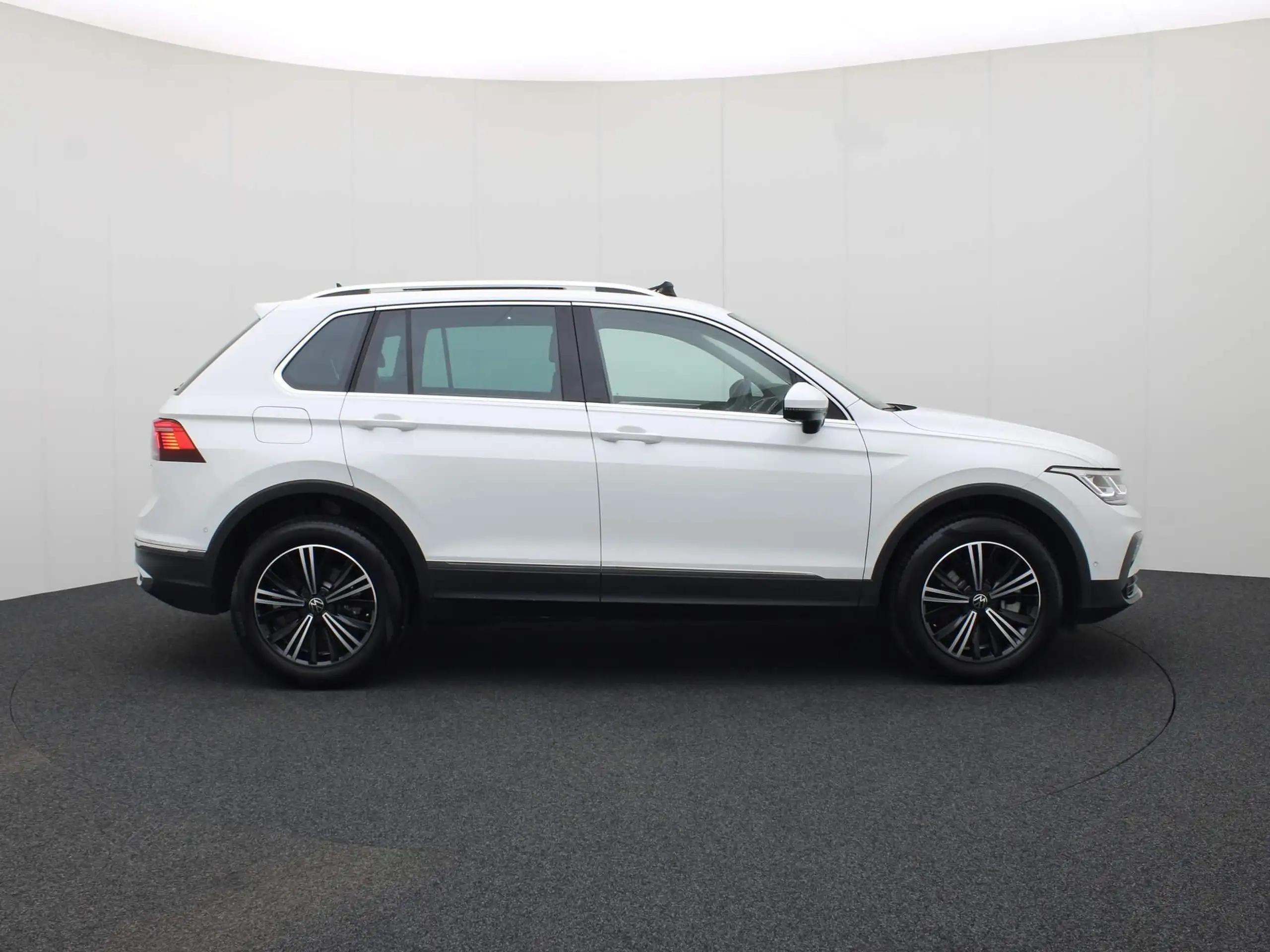 Volkswagen - Tiguan