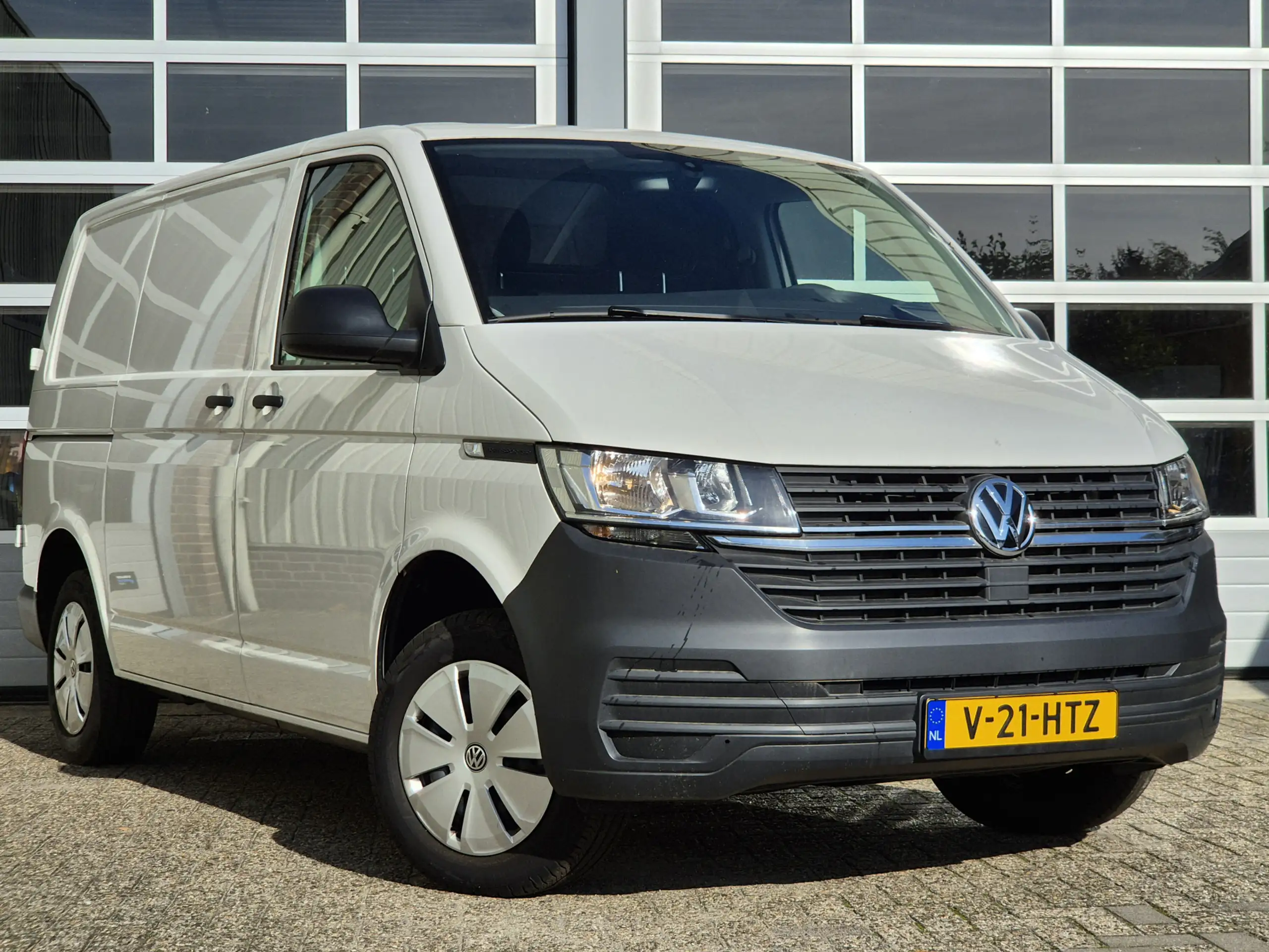 Volkswagen - T6.1 Transporter