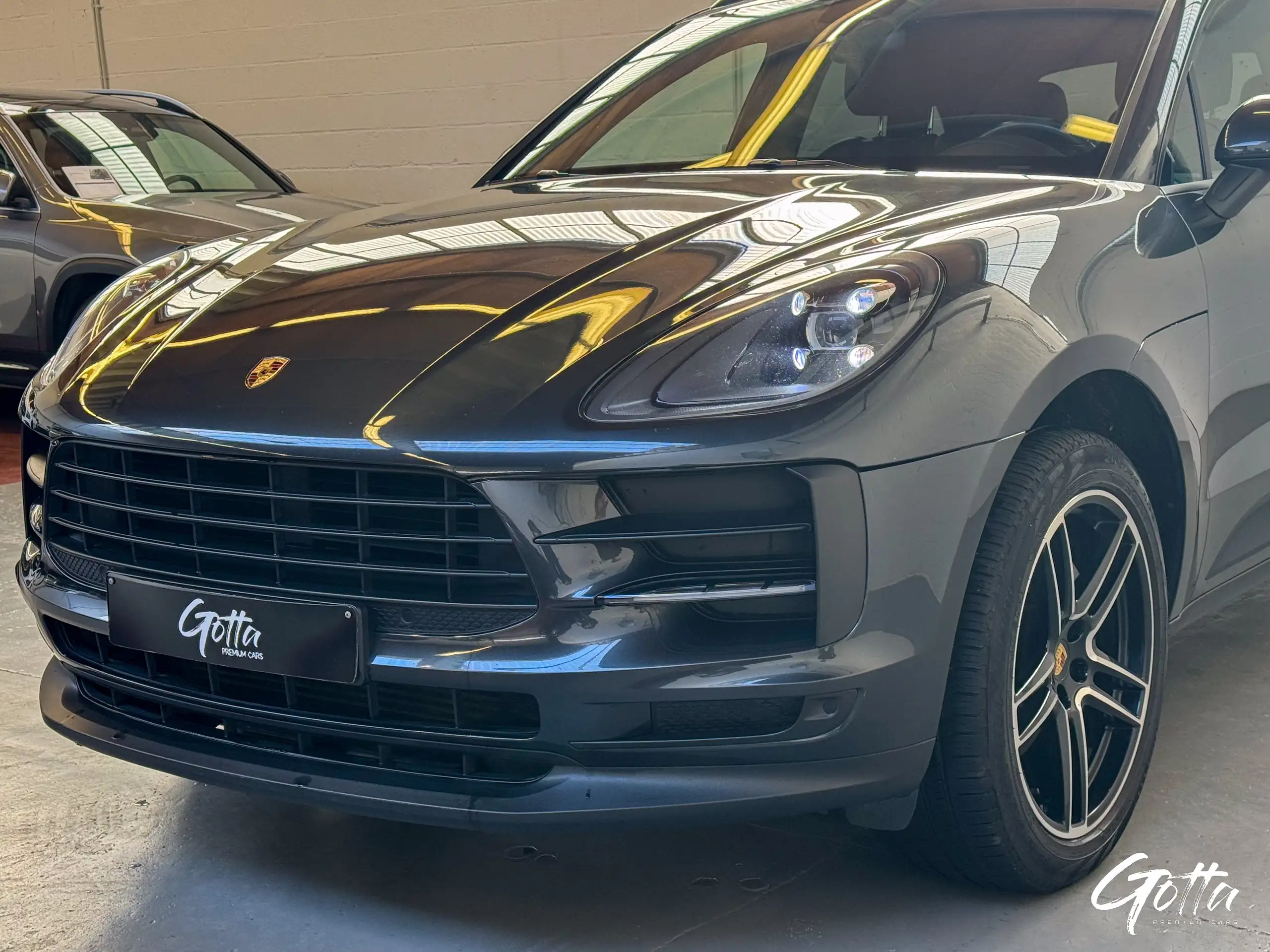 Porsche - Macan