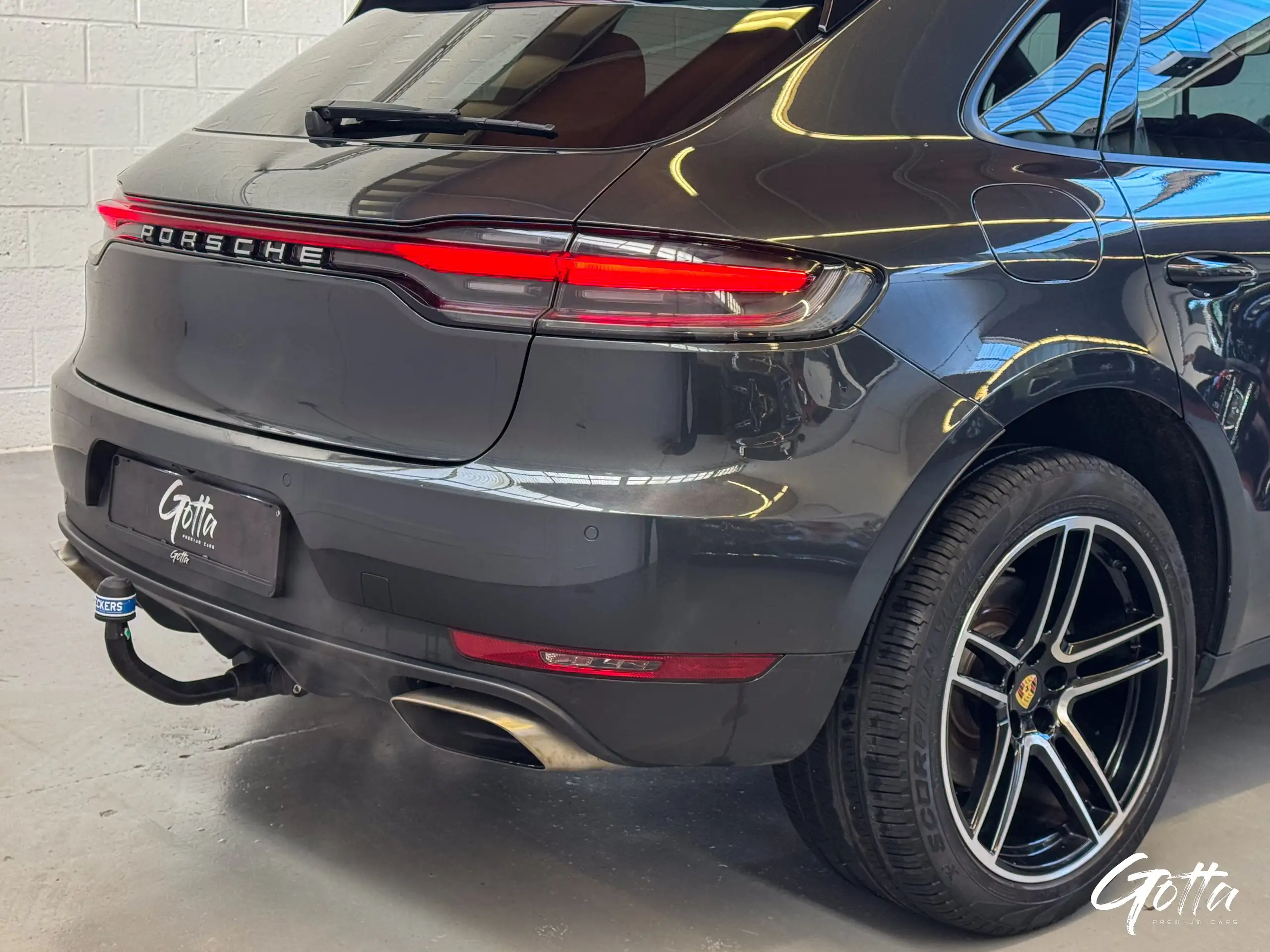 Porsche - Macan