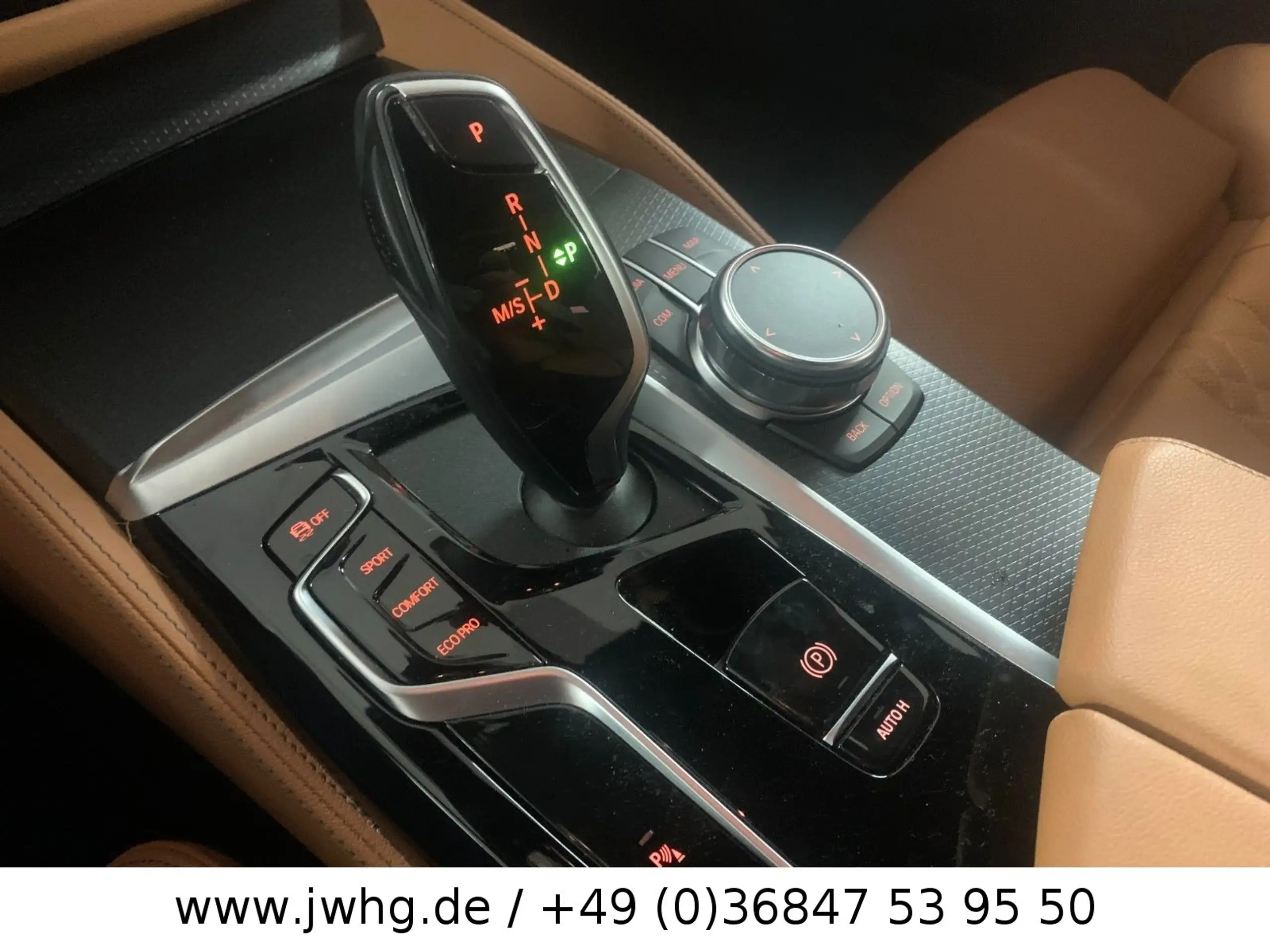 BMW - 520