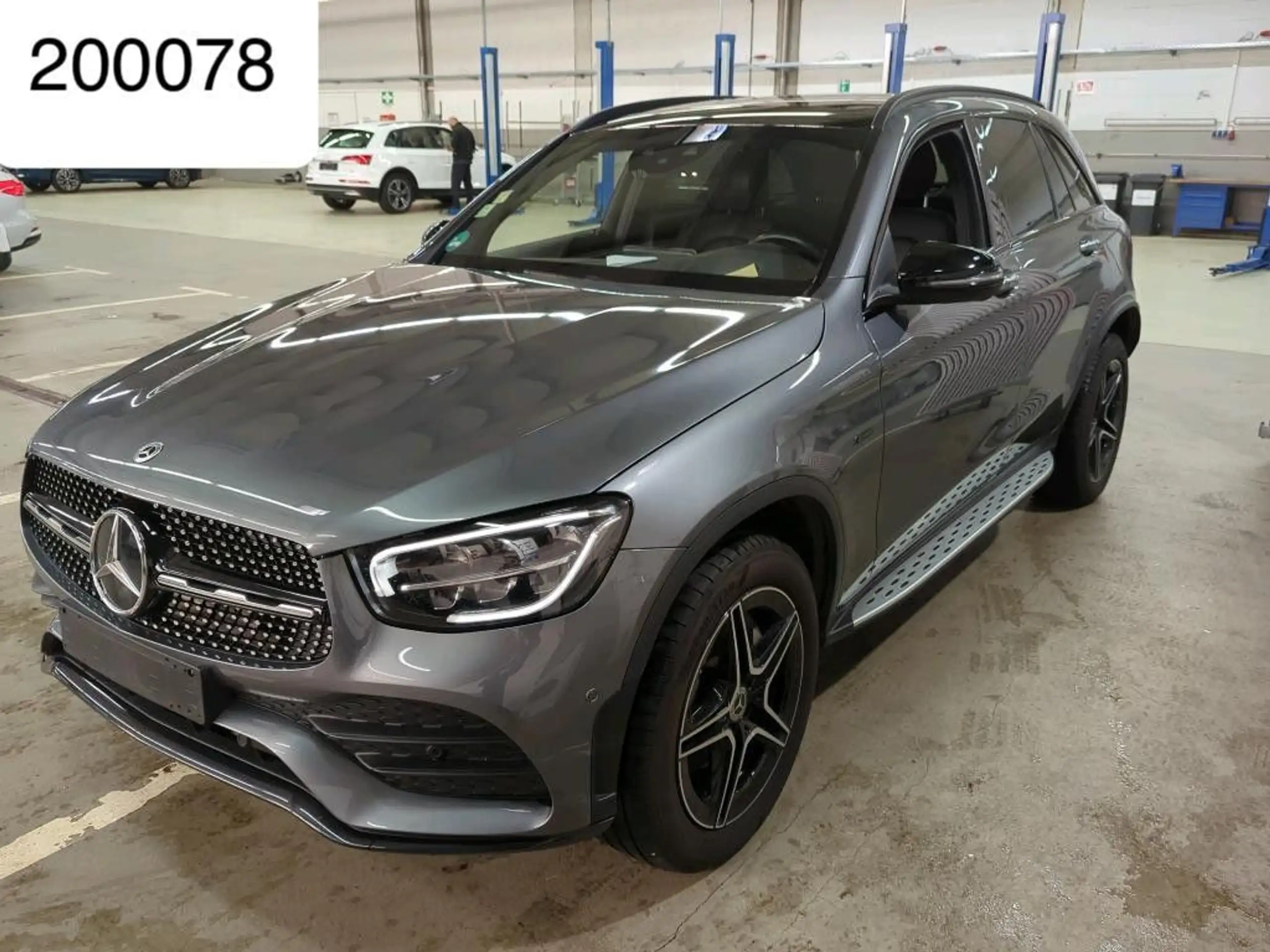 Mercedes-Benz - GLC 300