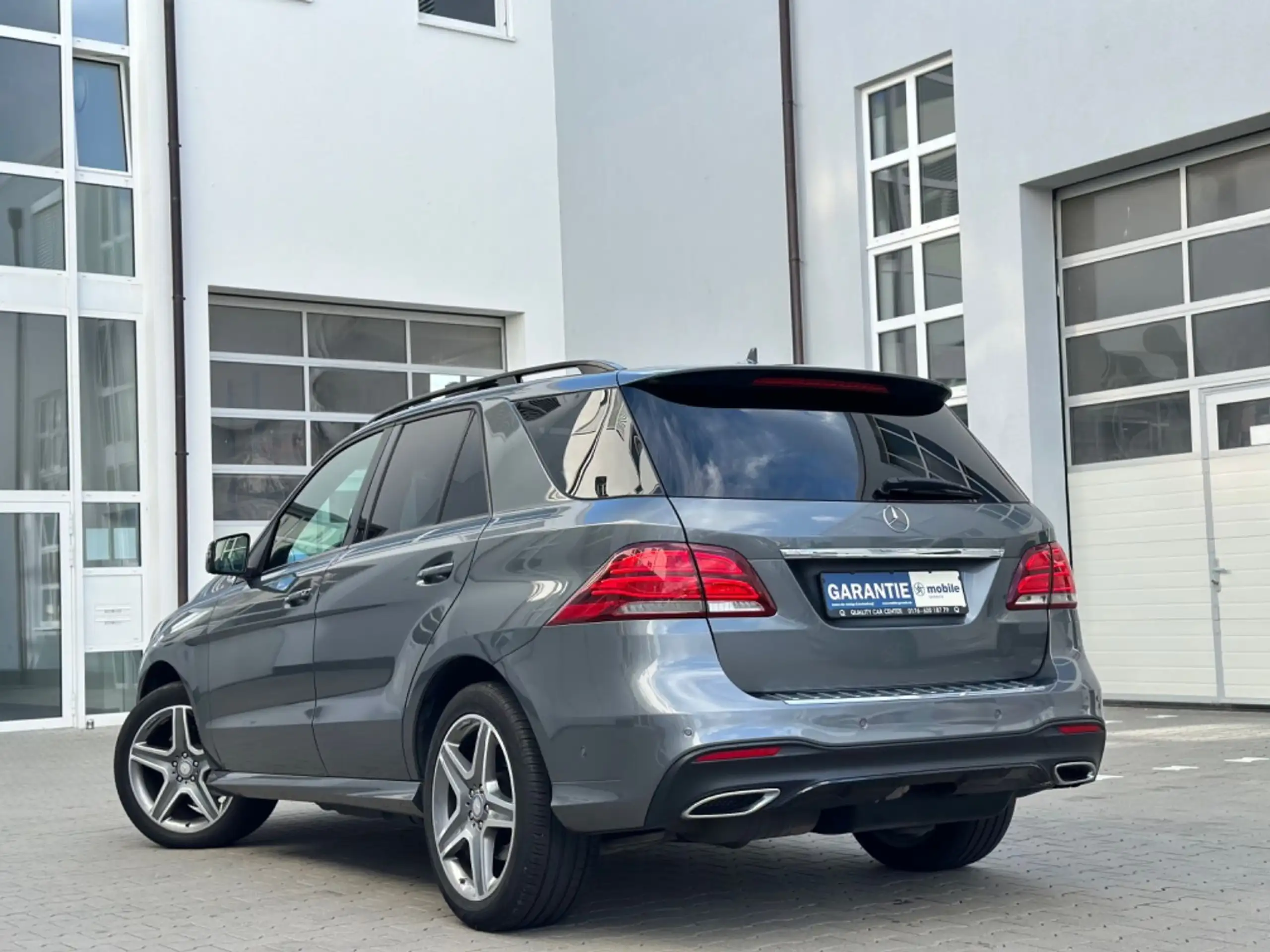 Mercedes-Benz - GLE 350