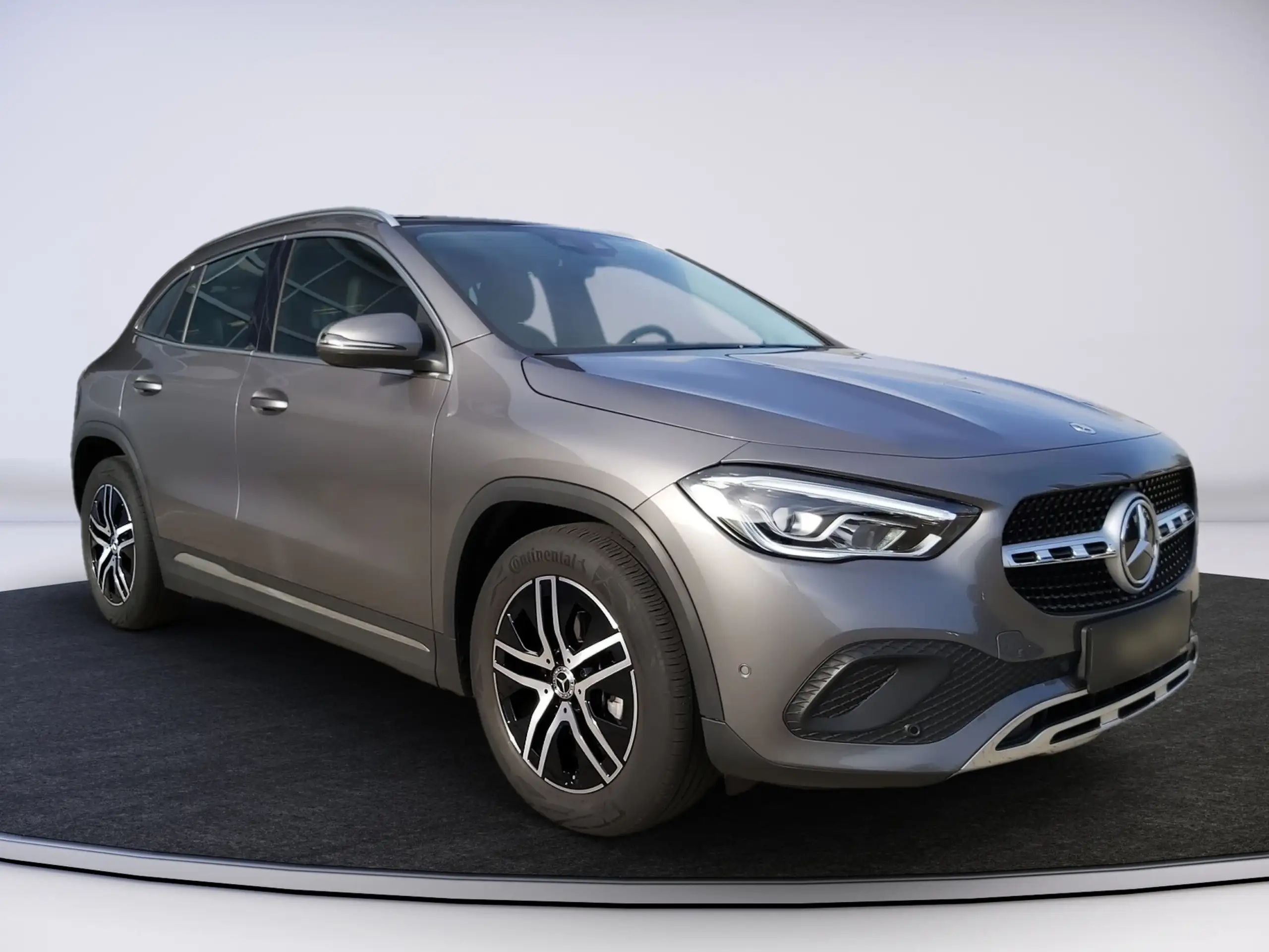 Mercedes-Benz - GLA 180