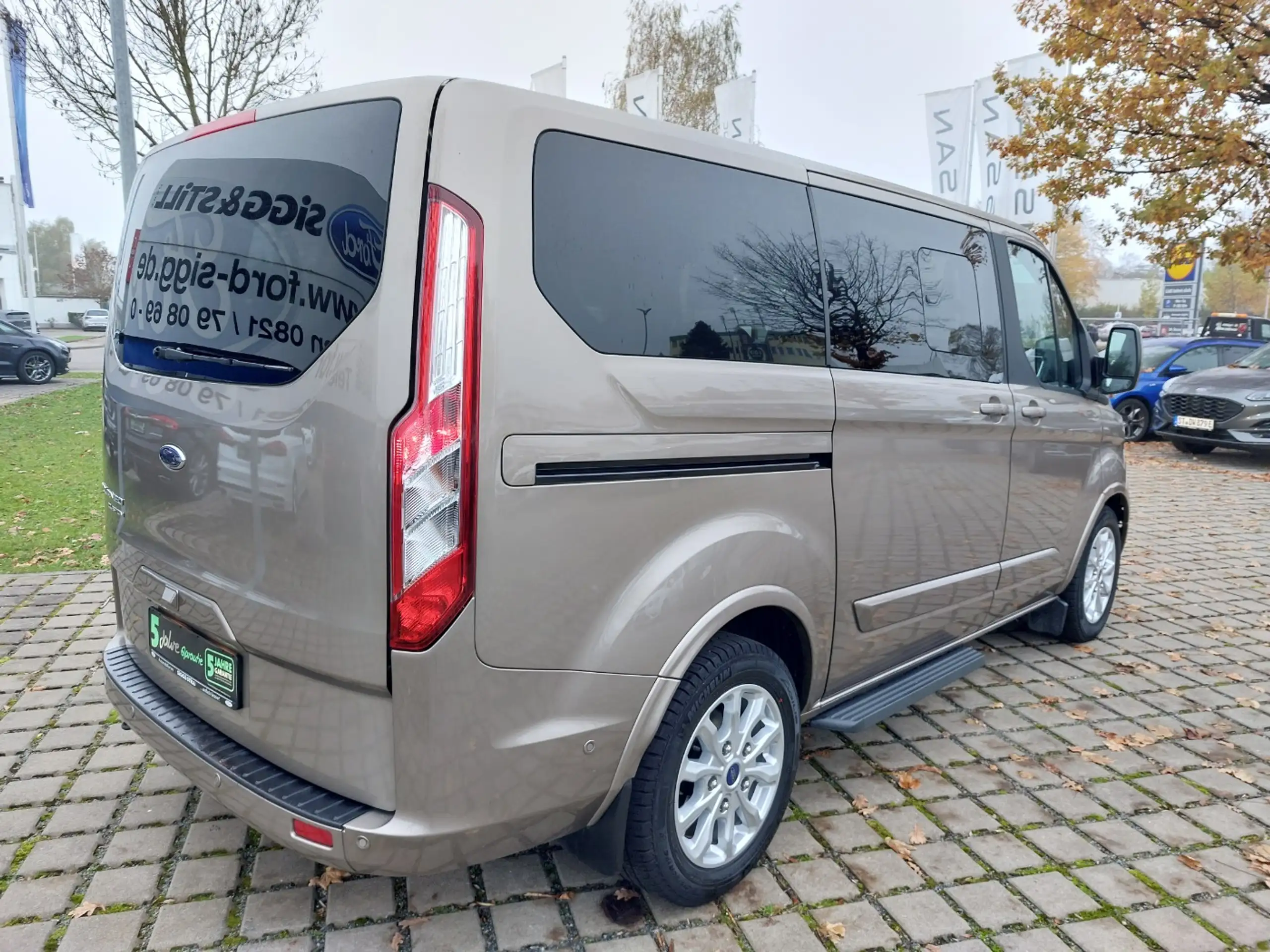 Ford - Tourneo Custom