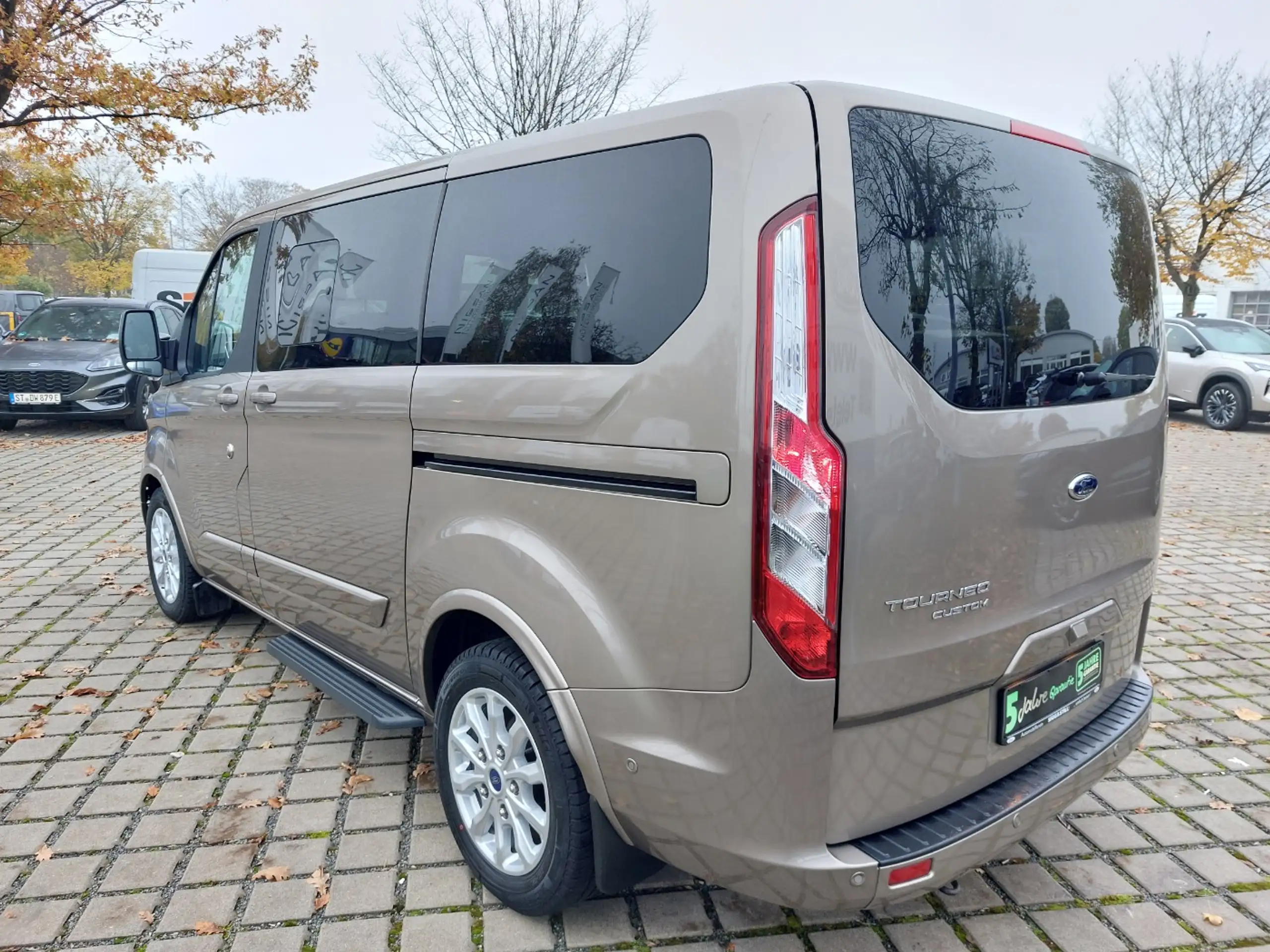 Ford - Tourneo Custom