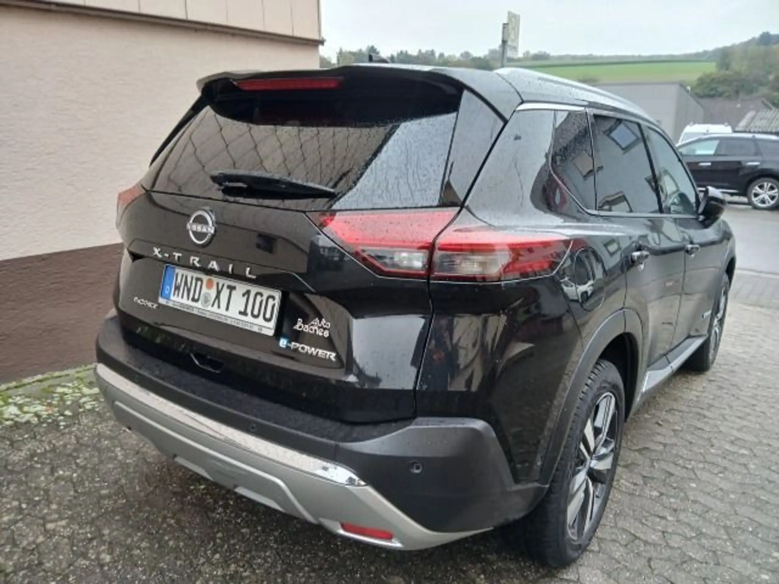 Nissan - X-Trail