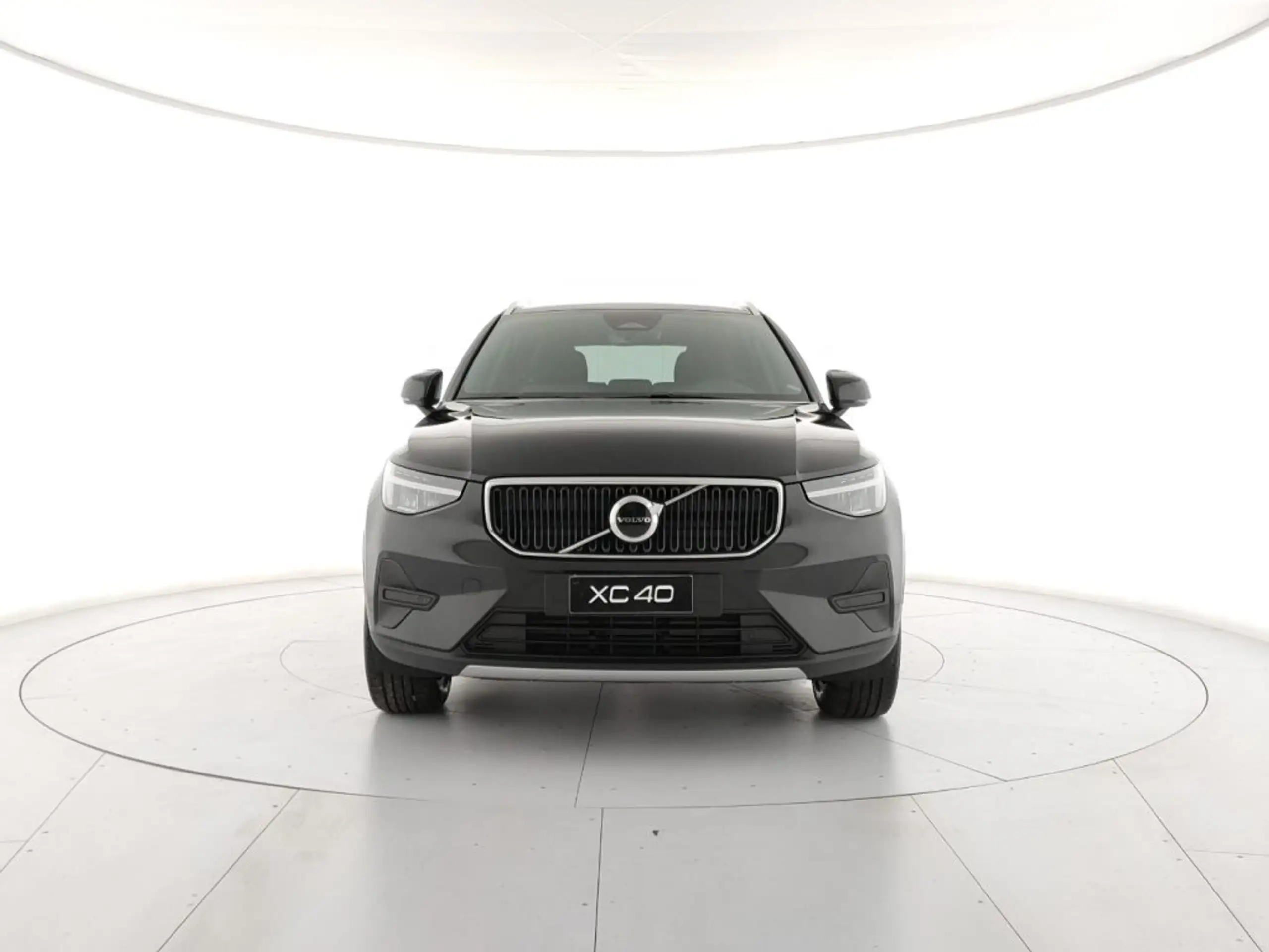 Volvo - XC40