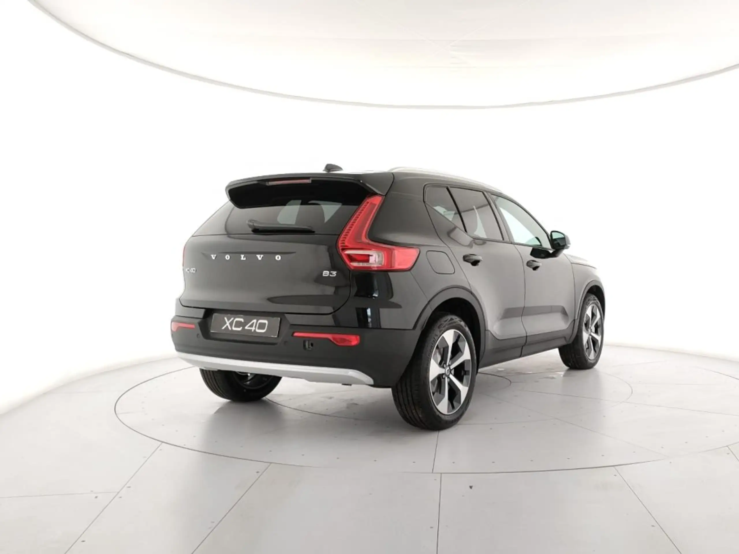 Volvo - XC40