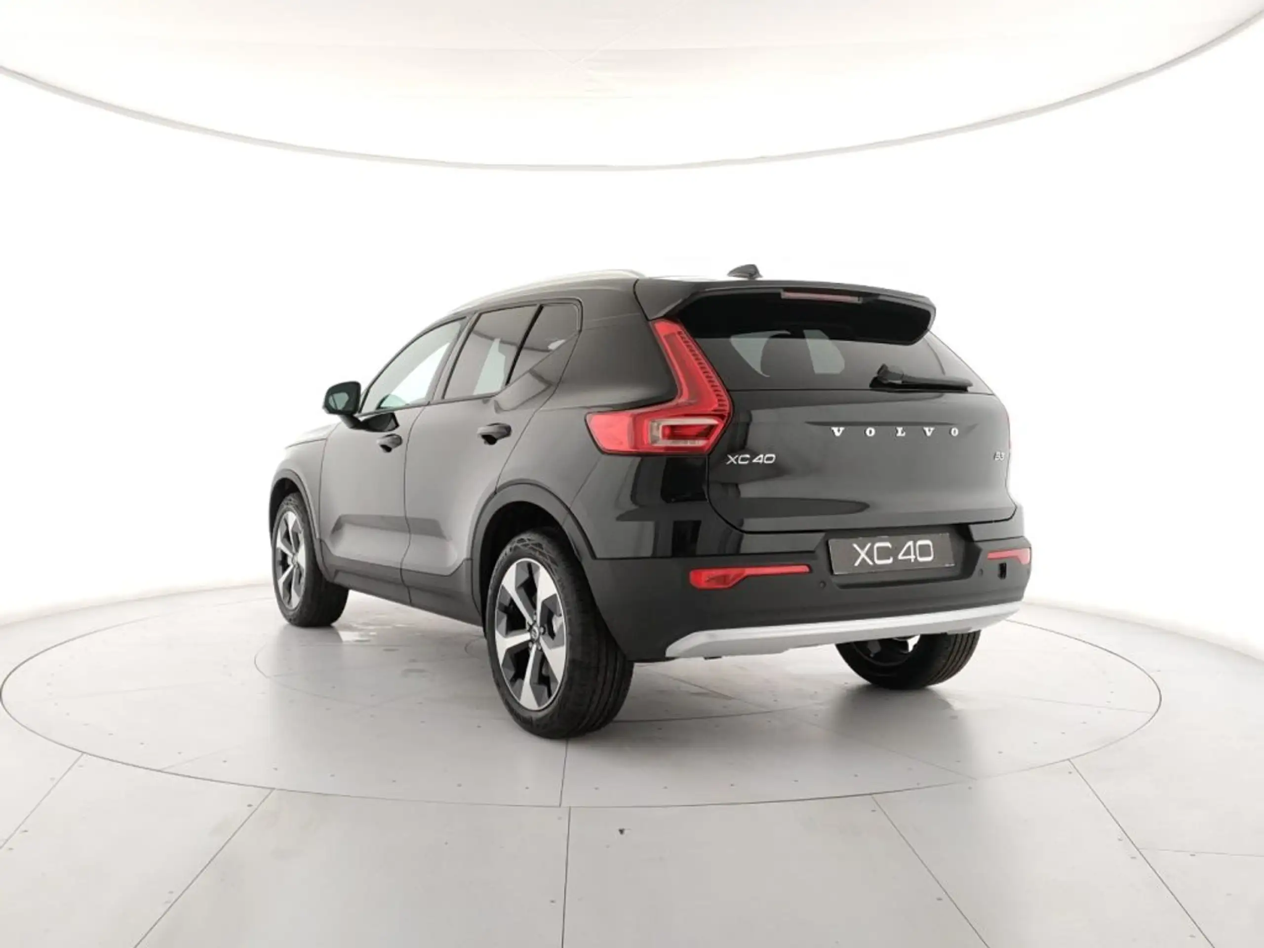 Volvo - XC40