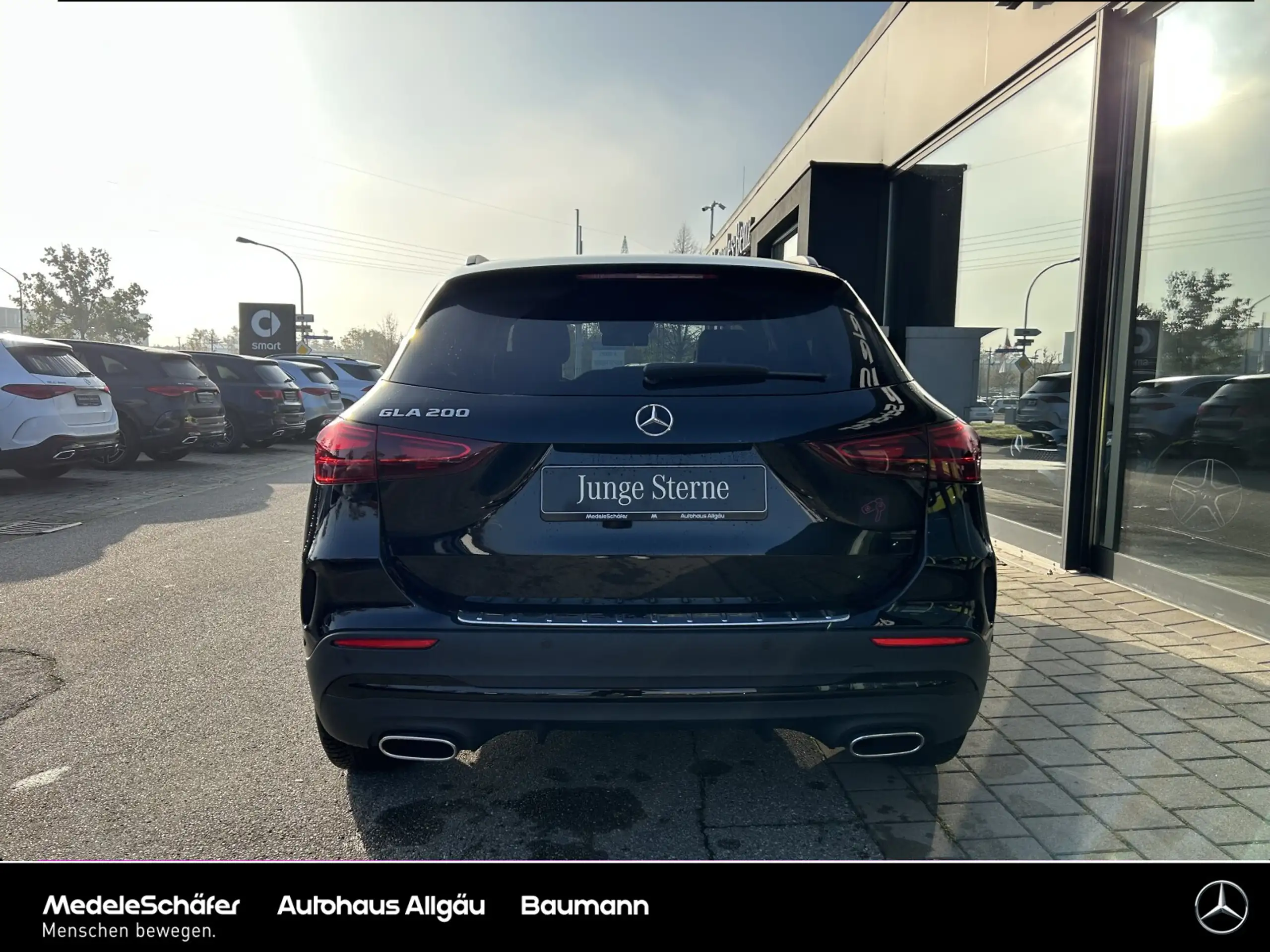 Mercedes-Benz - GLA 200