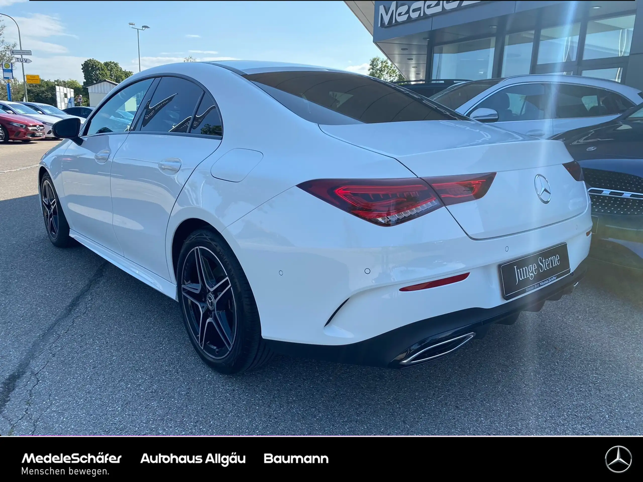 Mercedes-Benz - CLA 220