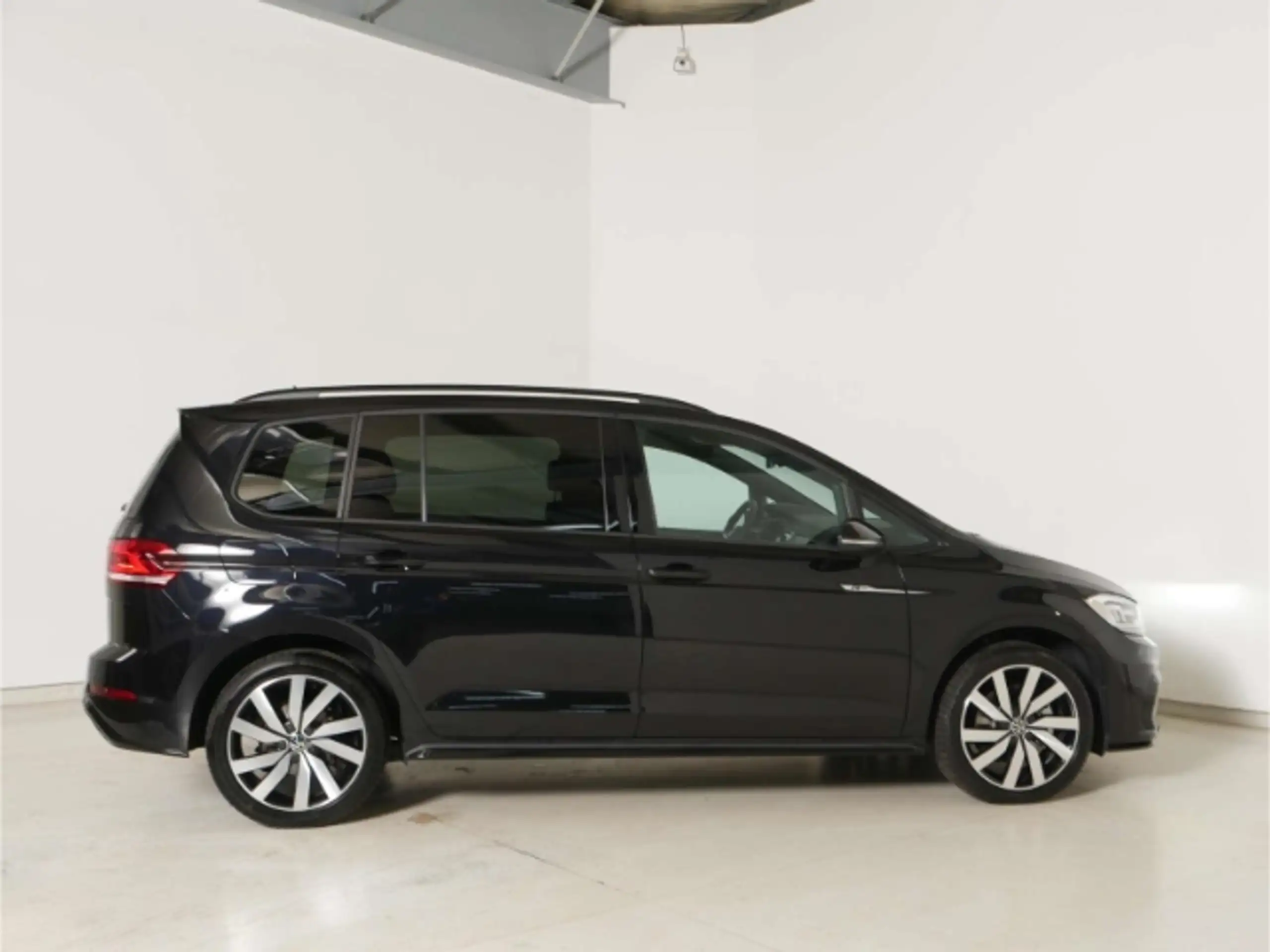 Volkswagen - Touran