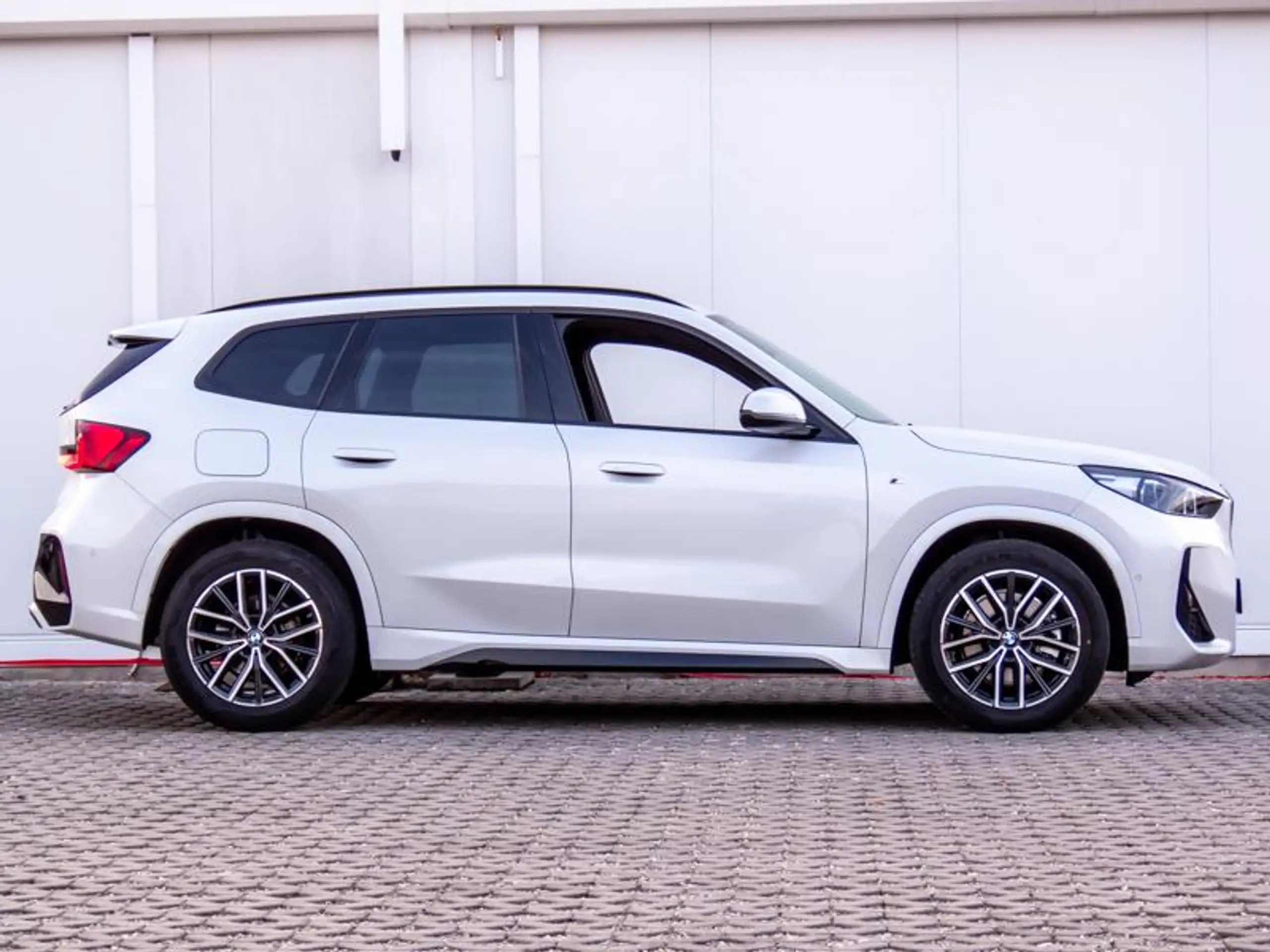 BMW - X1