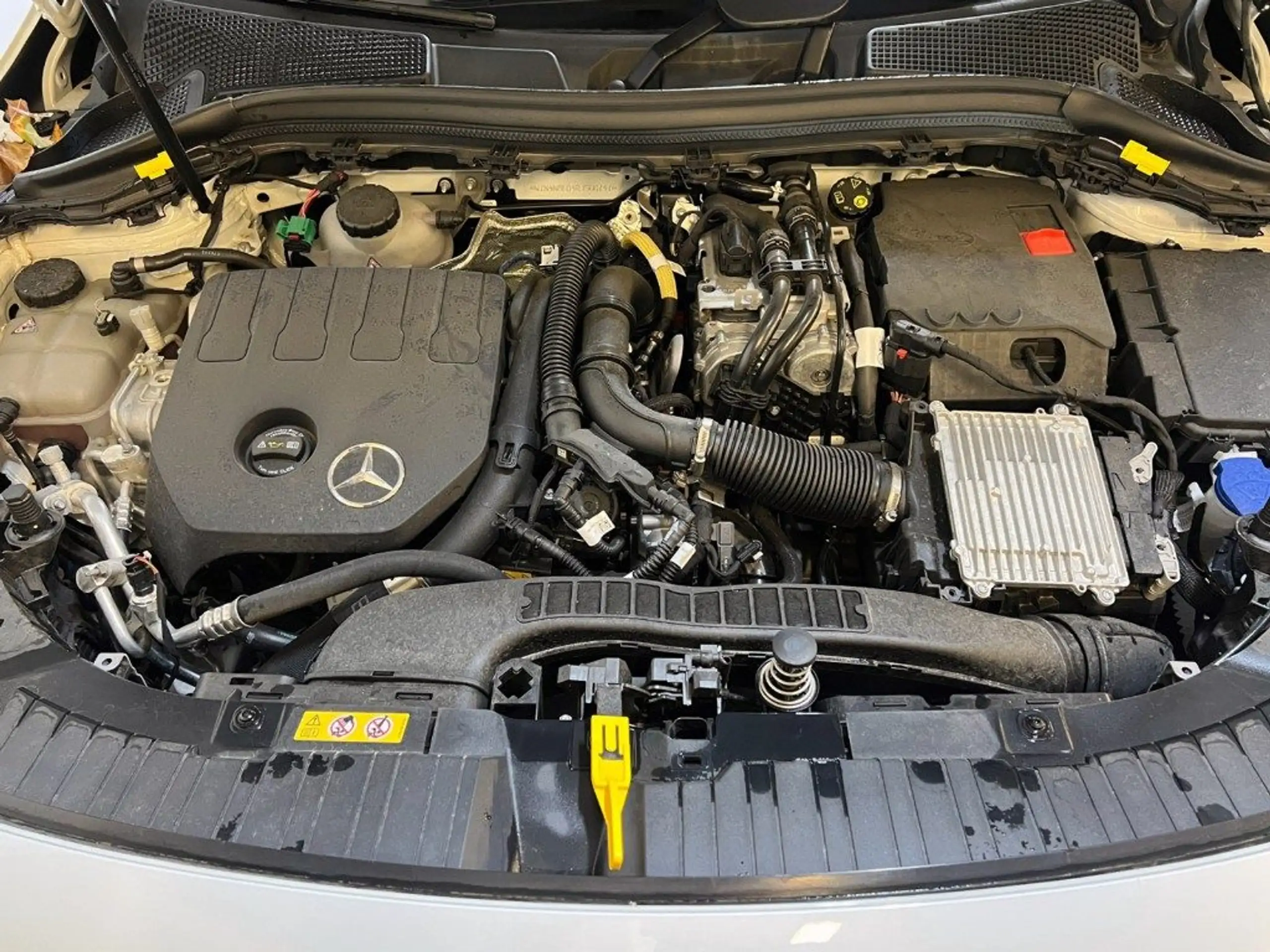 Mercedes-Benz - GLA 250